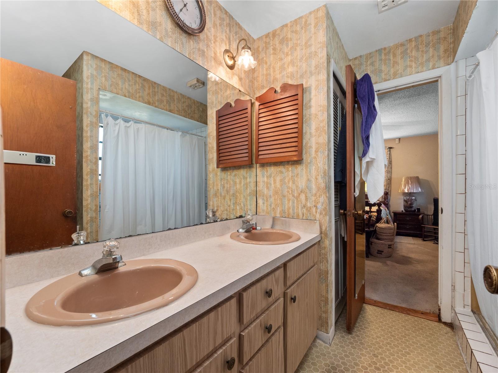 Image 16 of 31 For 6604 Mt Plymouth Road