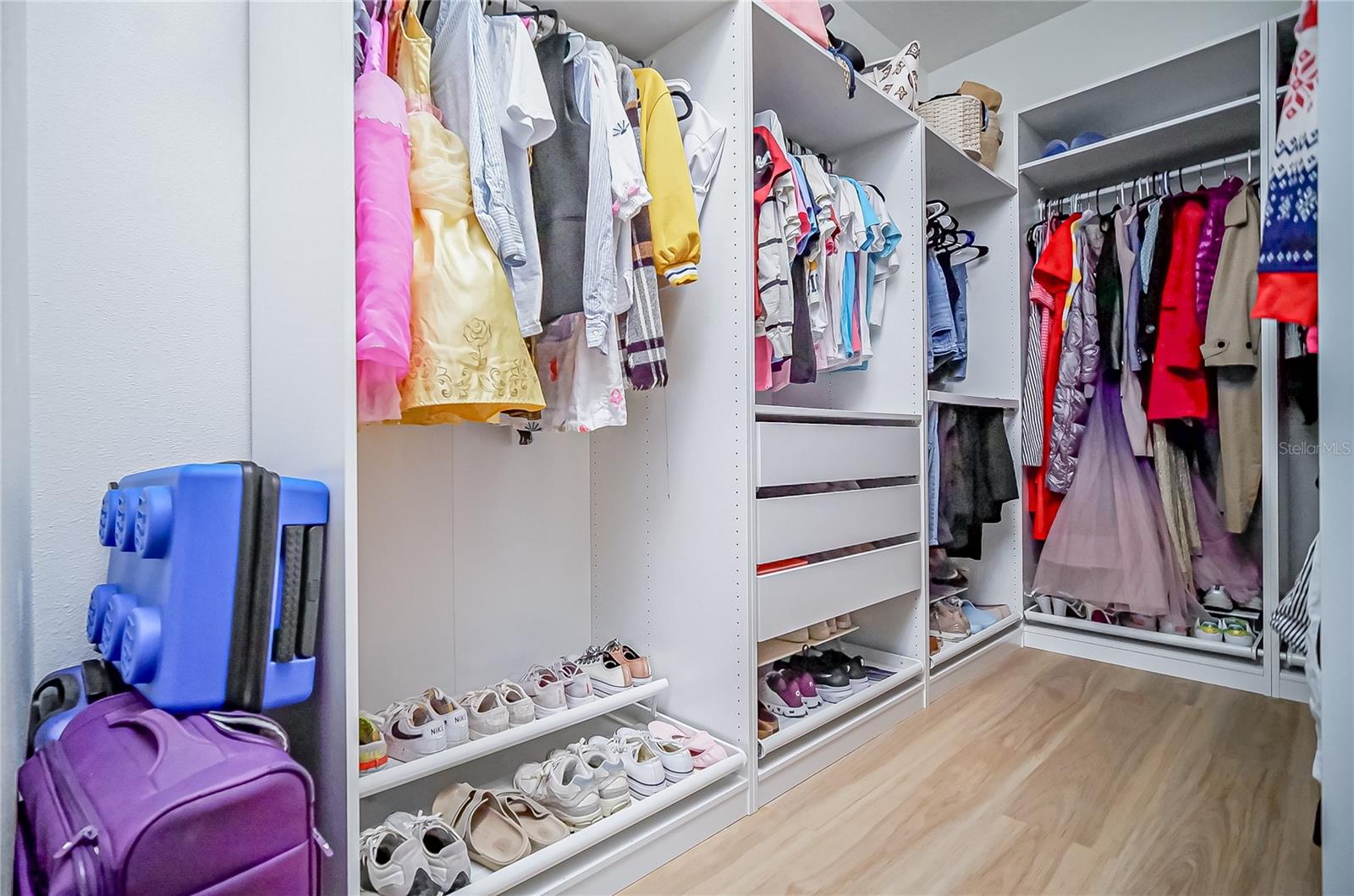 Image 15 of 34 For 13213 Woodford Street