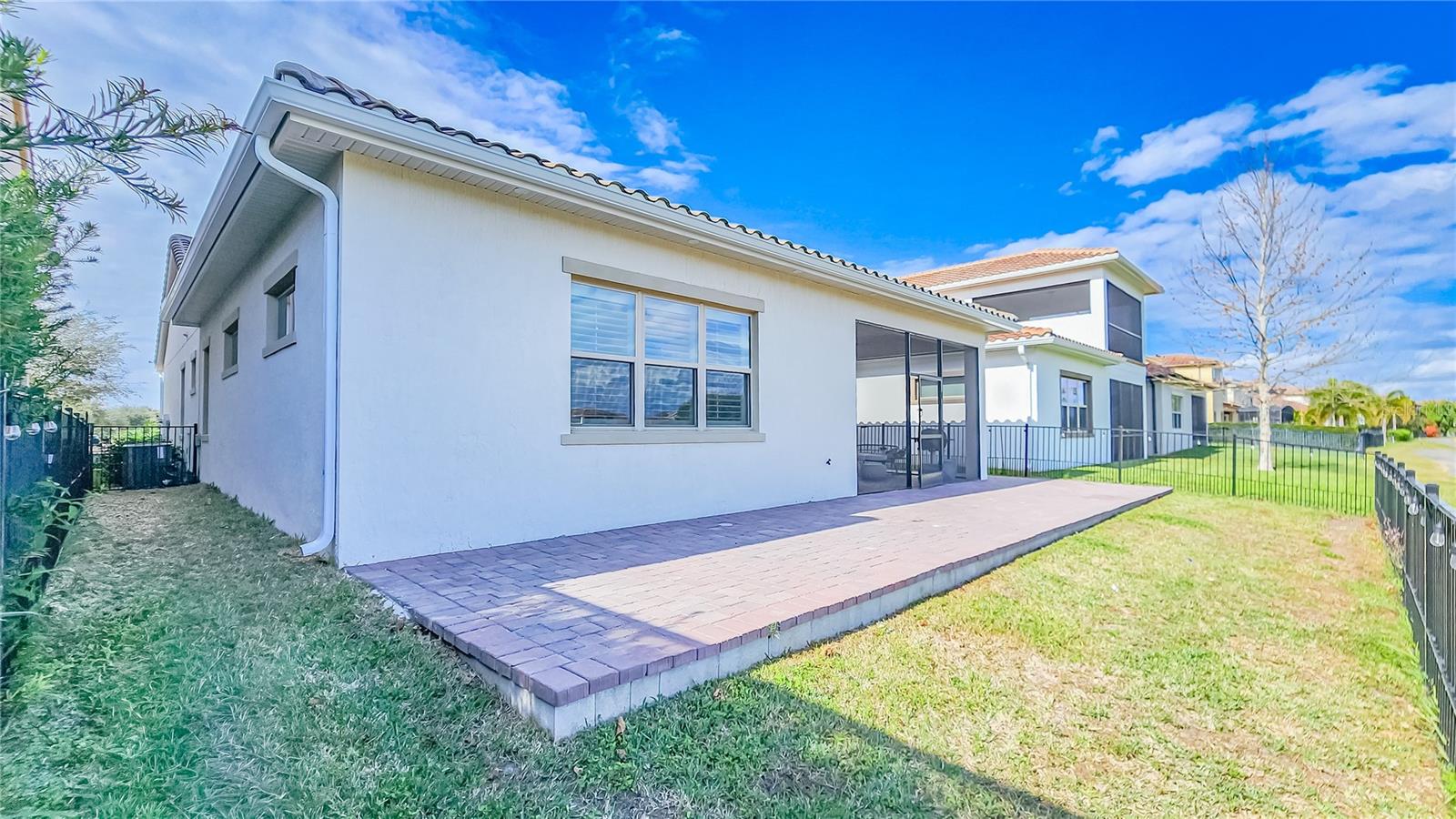 Image 21 of 34 For 13213 Woodford Street