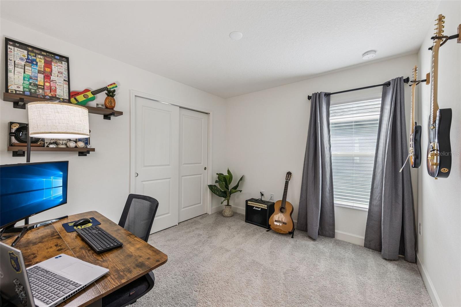 Image 12 of 23 For 332 Walnut Lane