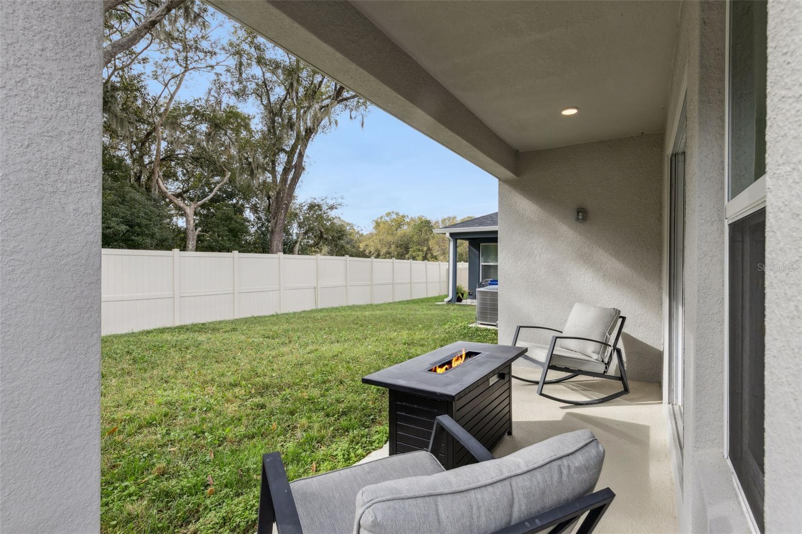 Image 16 of 23 For 332 Walnut Lane