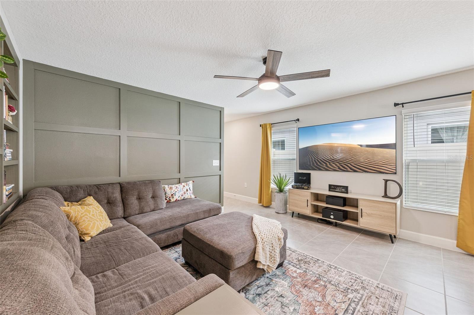 Image 4 of 23 For 332 Walnut Lane