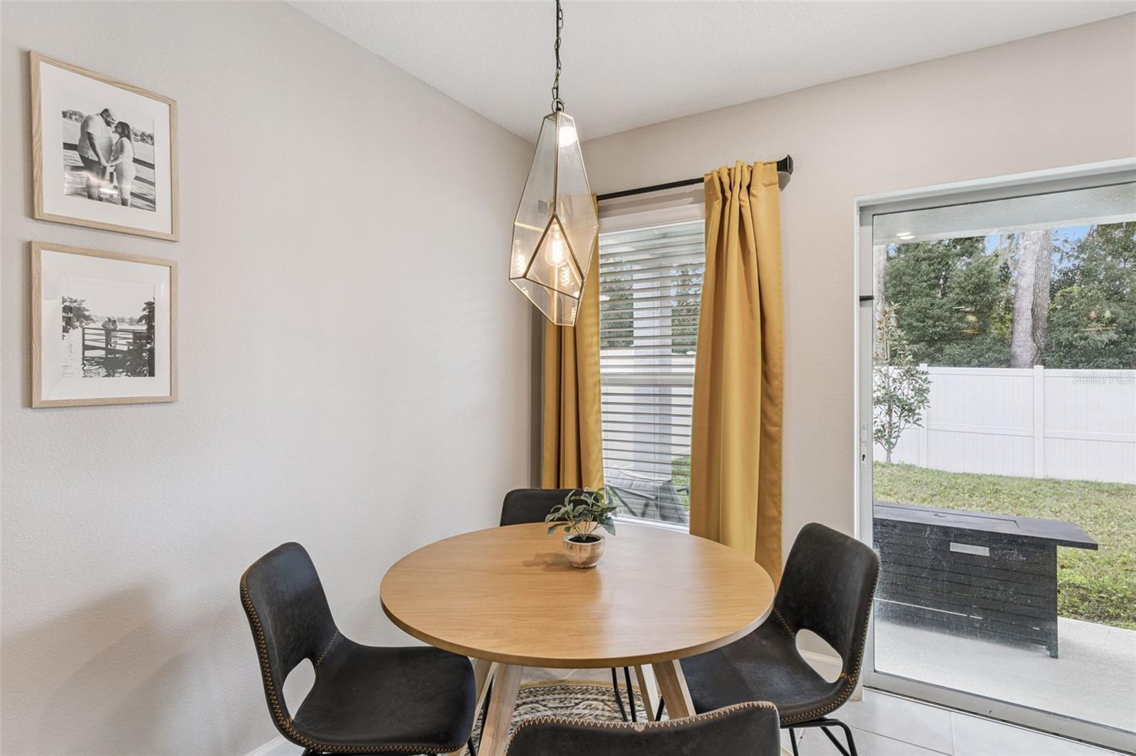 Image 8 of 23 For 332 Walnut Lane