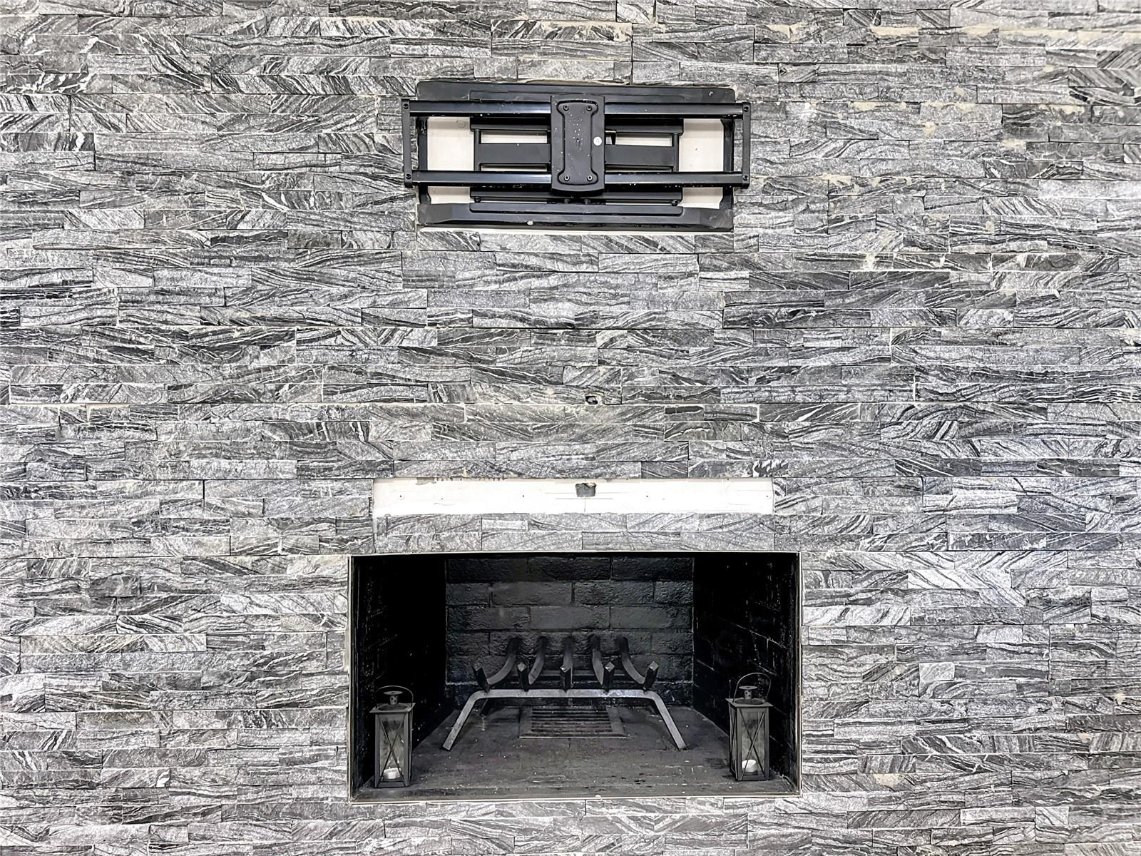 Image 11 of 67 For 1000 Errol Parkway