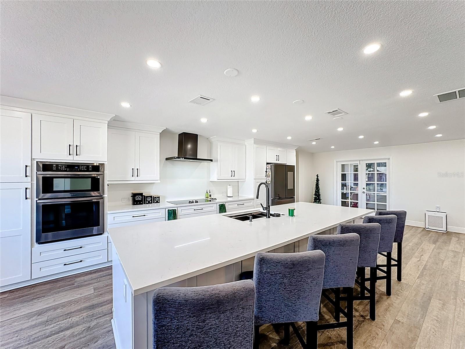 Image 15 of 67 For 1000 Errol Parkway