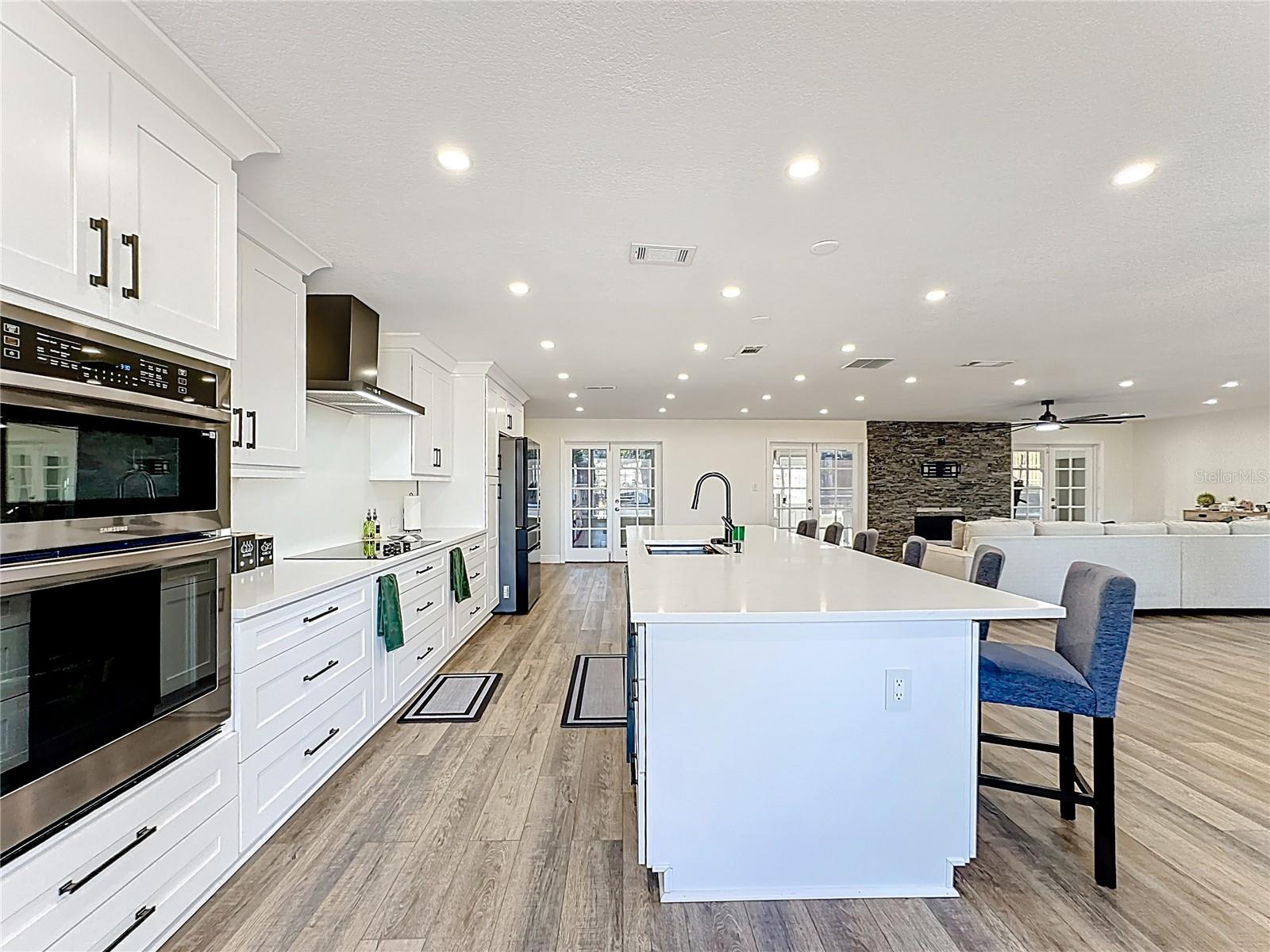 Image 16 of 67 For 1000 Errol Parkway