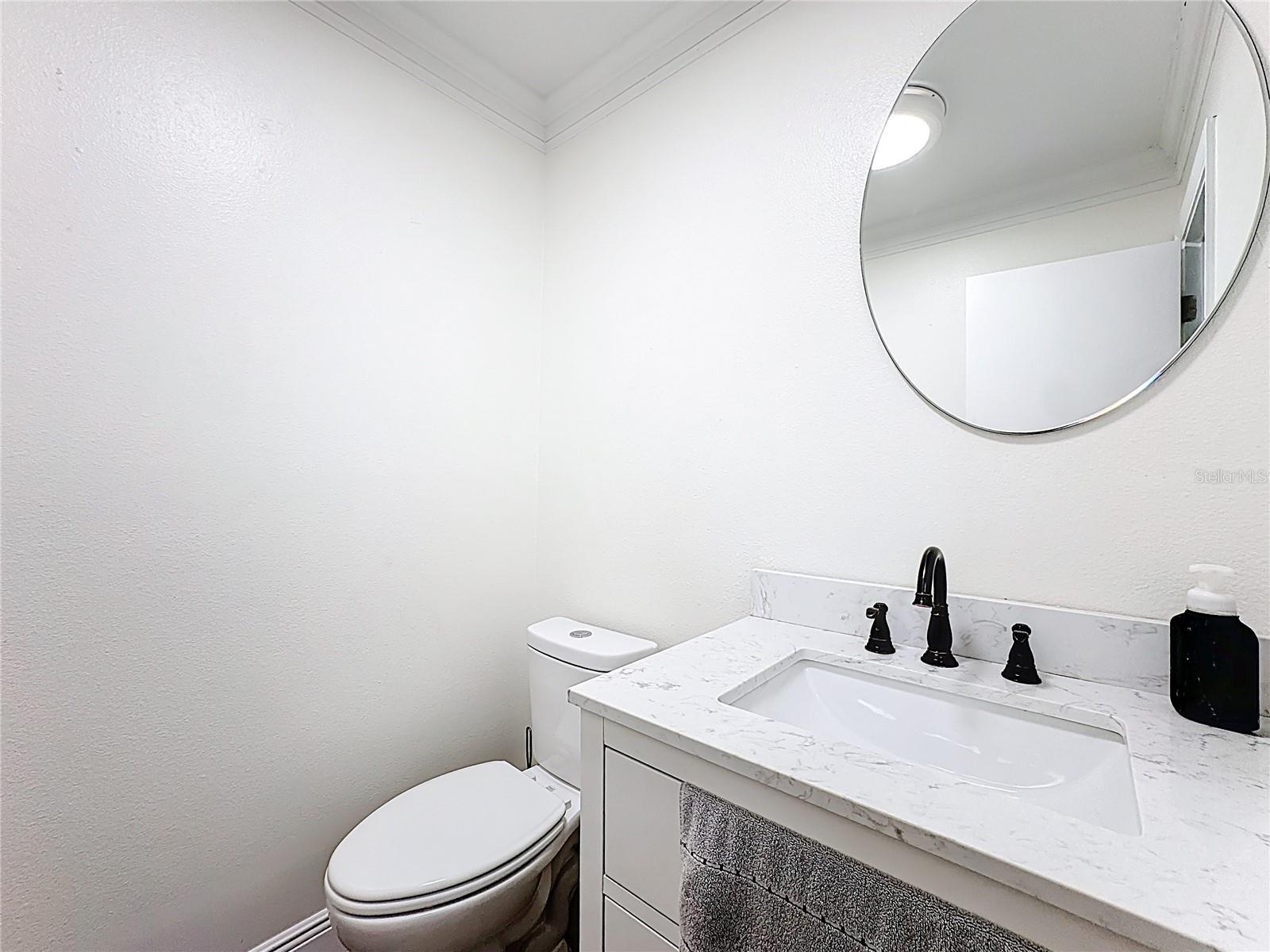 Image 27 of 67 For 1000 Errol Parkway