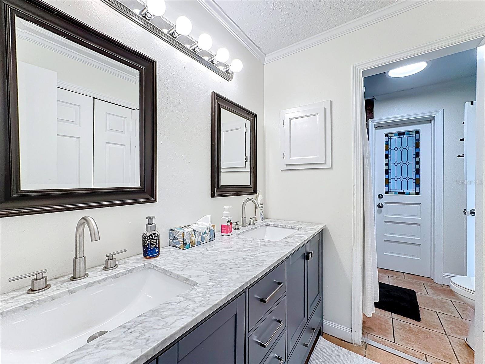 Image 44 of 67 For 1000 Errol Parkway