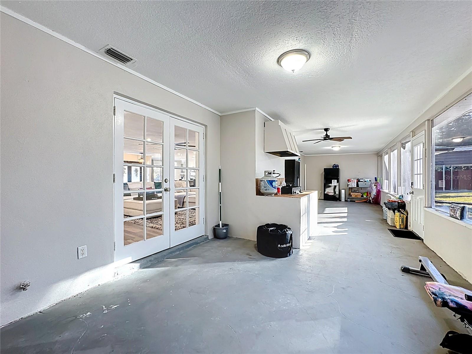 Image 58 of 67 For 1000 Errol Parkway