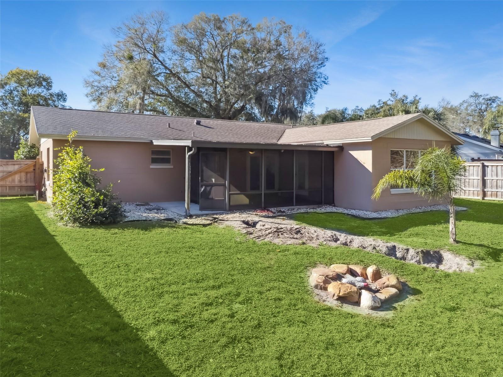 Image 20 of 20 For 111 Pineapple Court