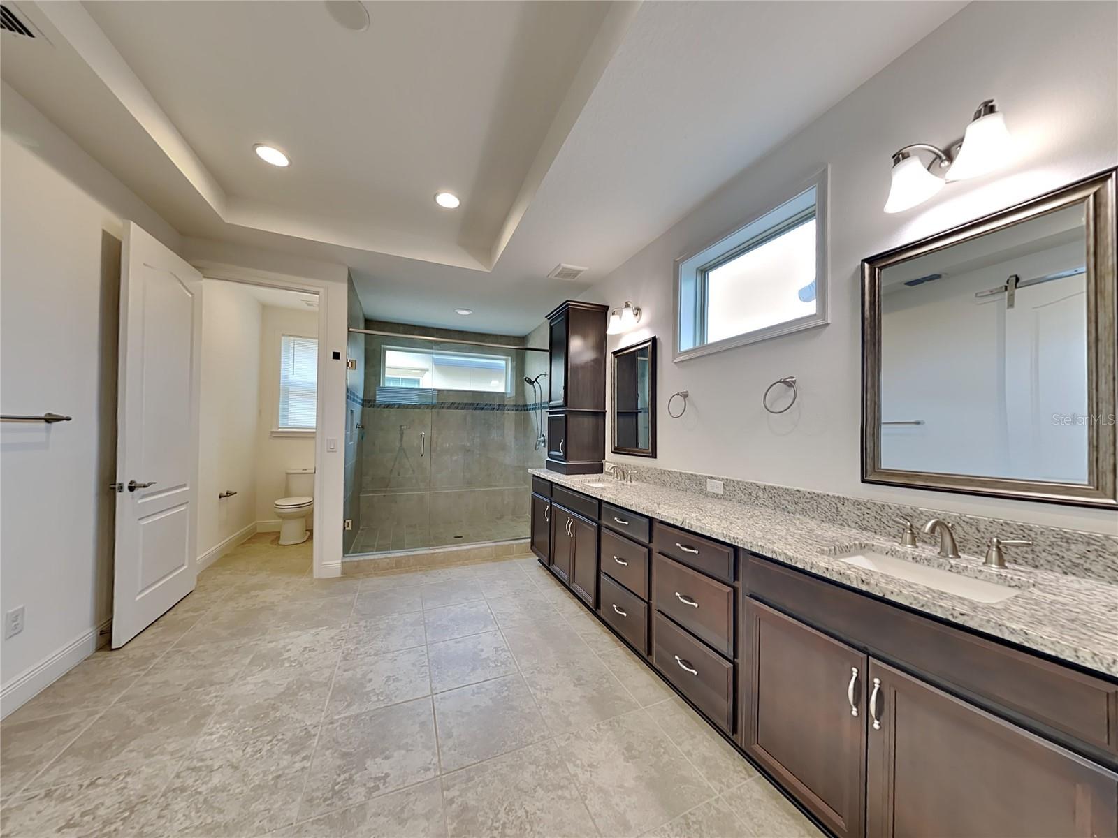 Image 10 of 17 For 13219 Oakenshaw Lane