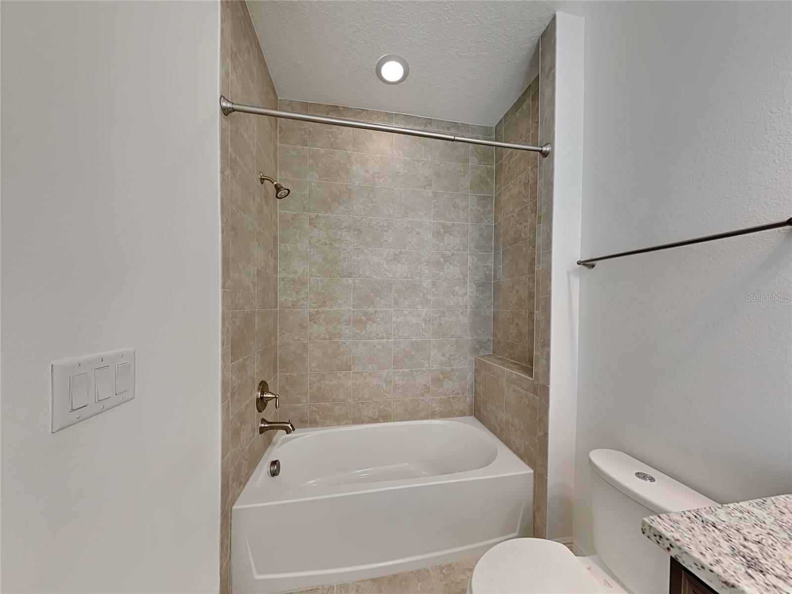 Image 15 of 17 For 13219 Oakenshaw Lane