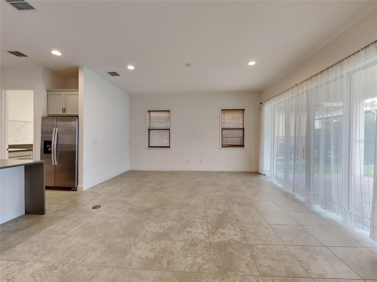 Image 2 of 17 For 13219 Oakenshaw Lane