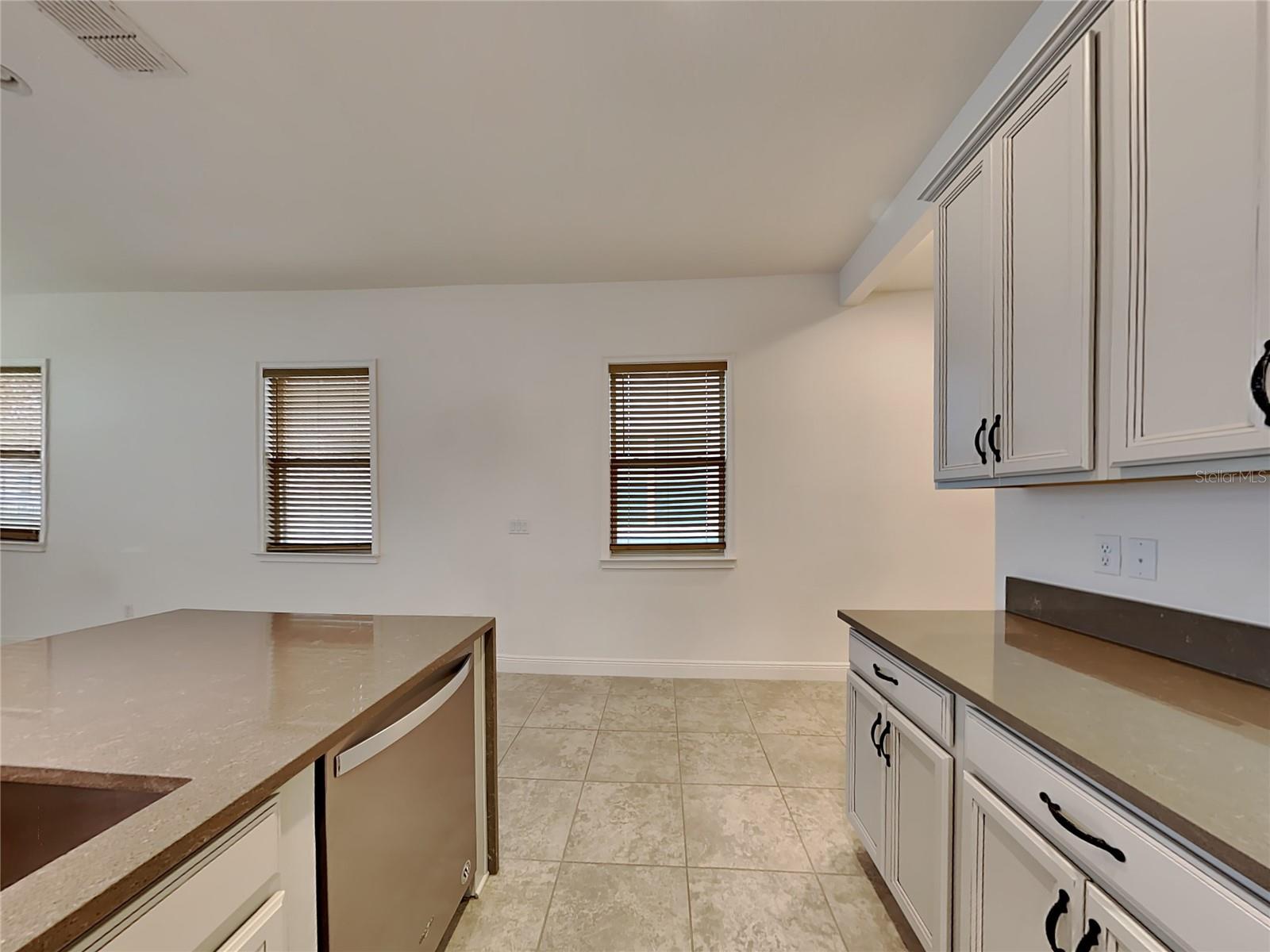 Image 3 of 17 For 13219 Oakenshaw Lane