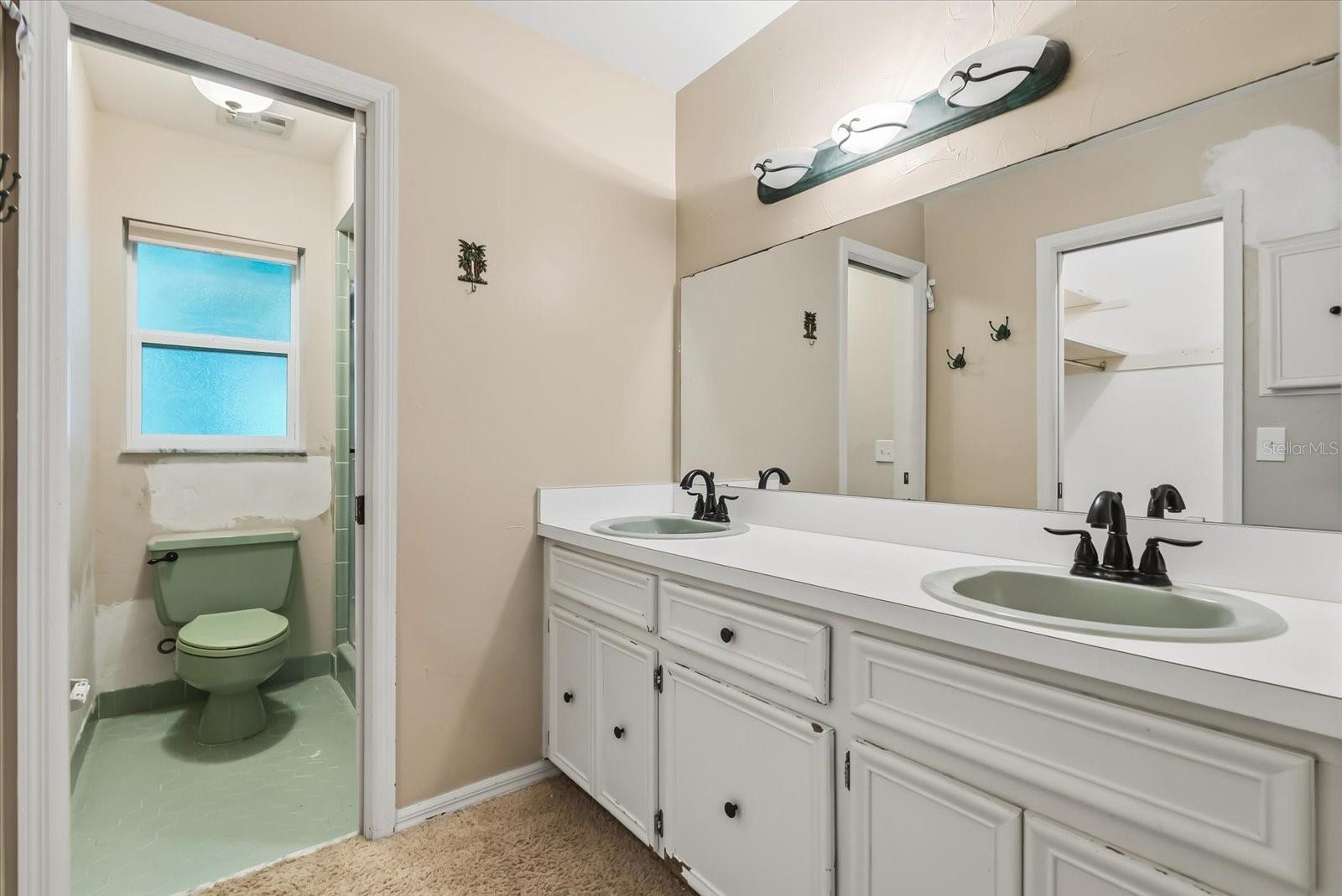 Image 18 of 39 For 1301 Druid Isle Road