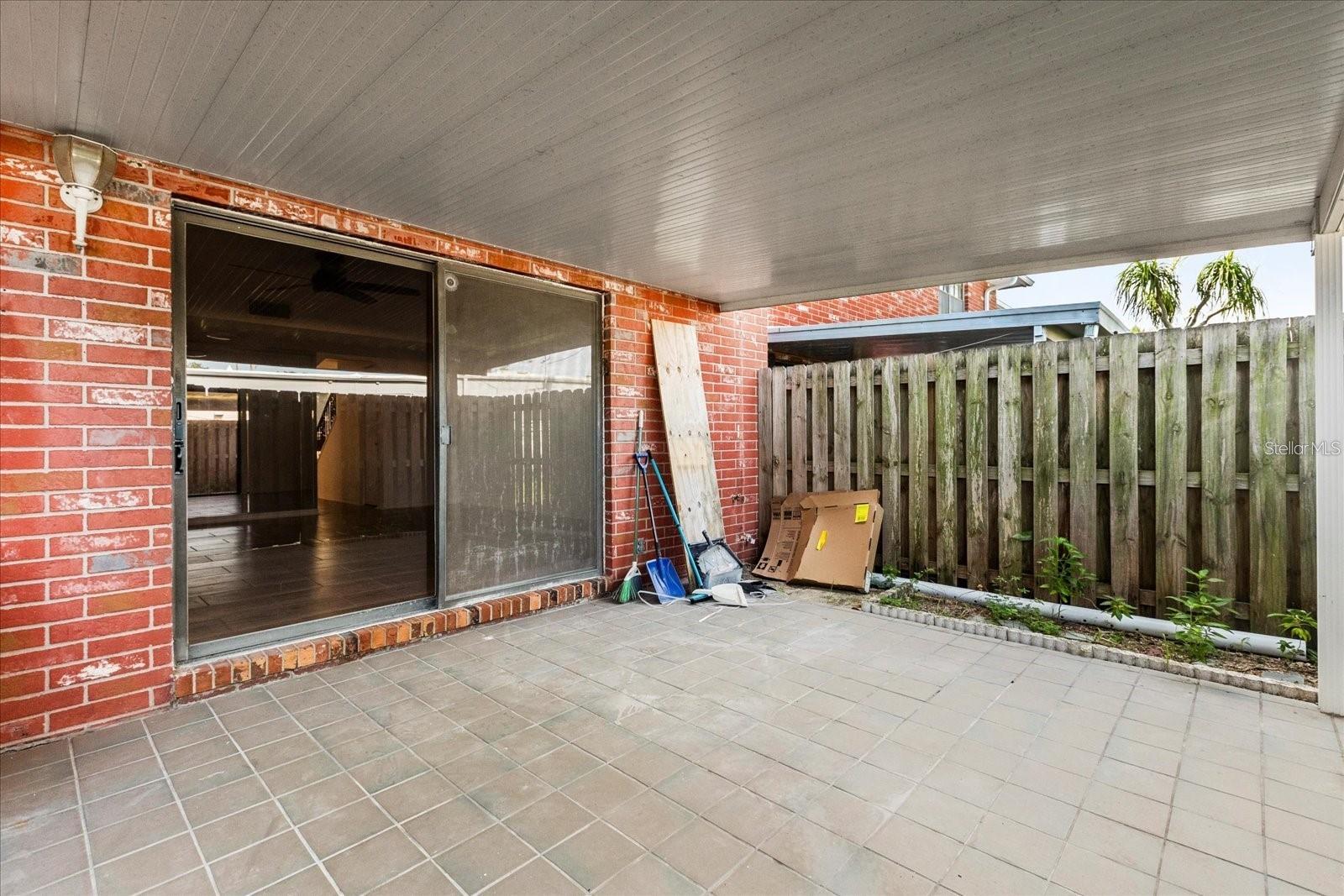 Image 19 of 24 For 2250 Palmetto Avenue I-11