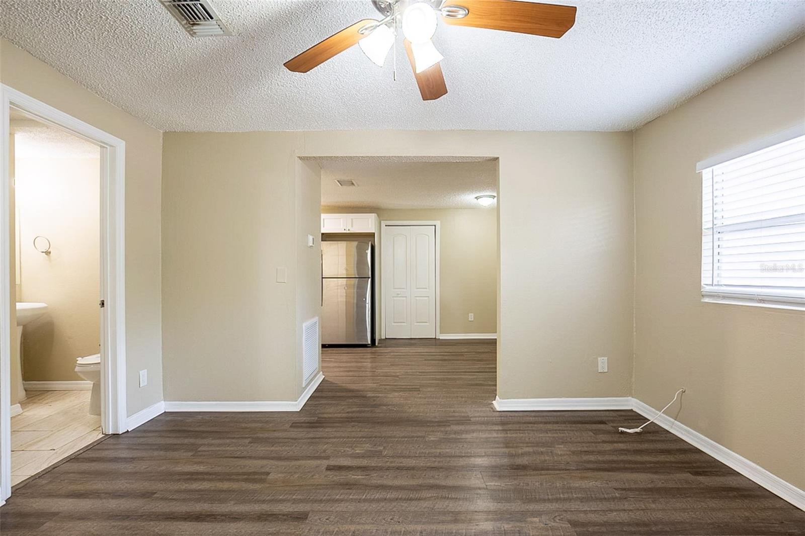 Image 12 of 32 For 2115 Ellicott Street