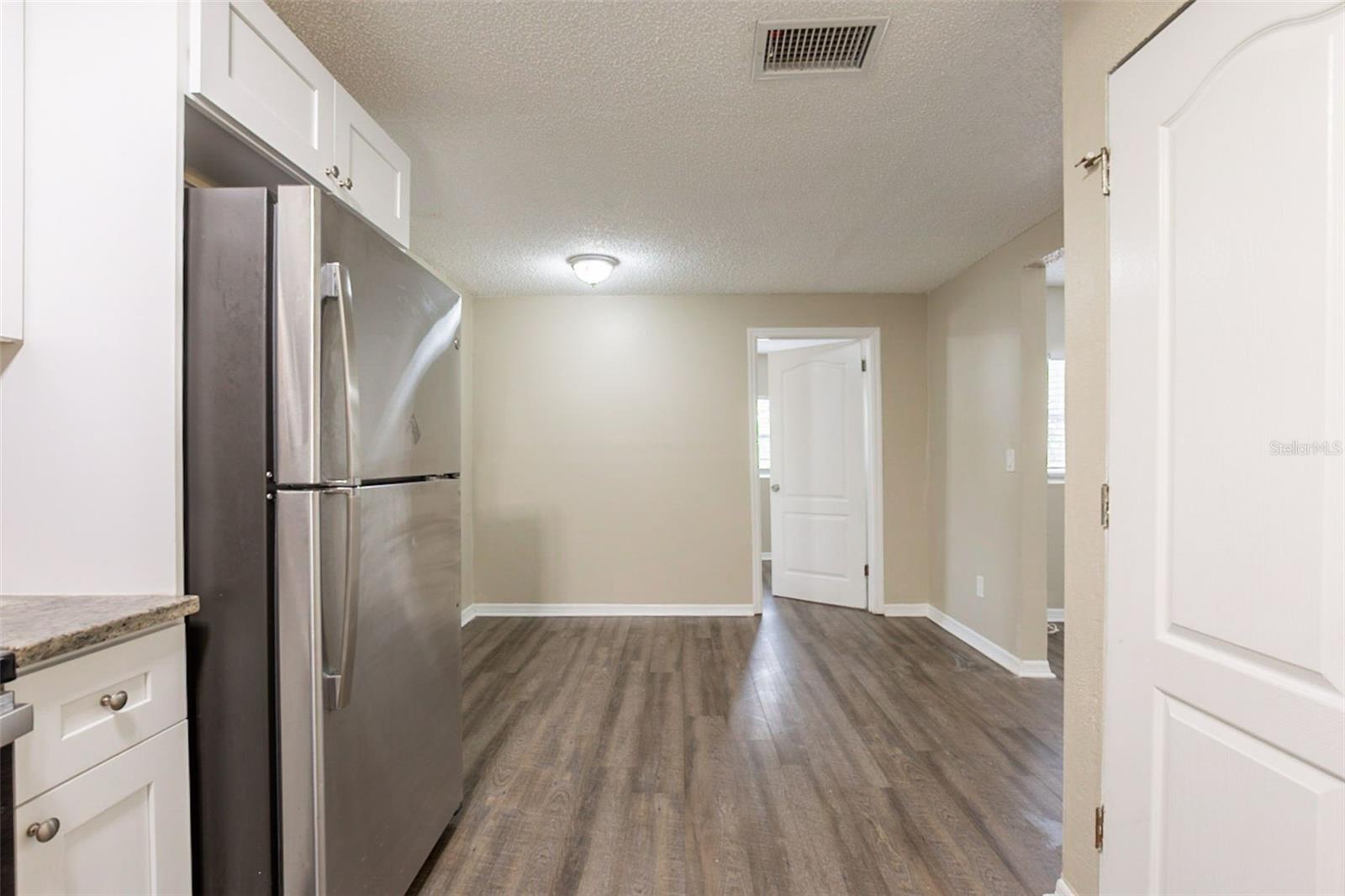 Image 9 of 32 For 2115 Ellicott Street