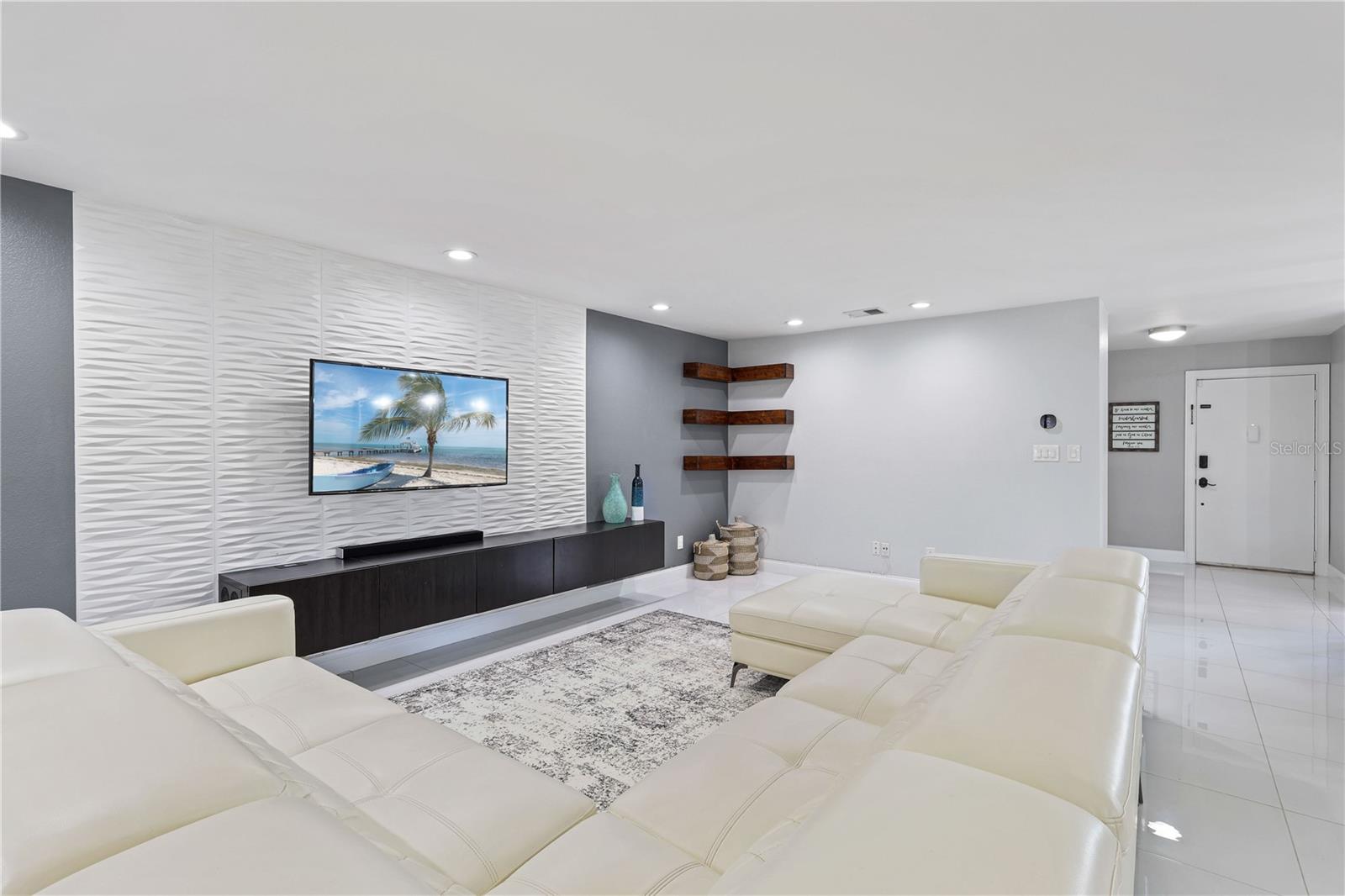 Image 22 of 50 For 10303 Lollipop Lane