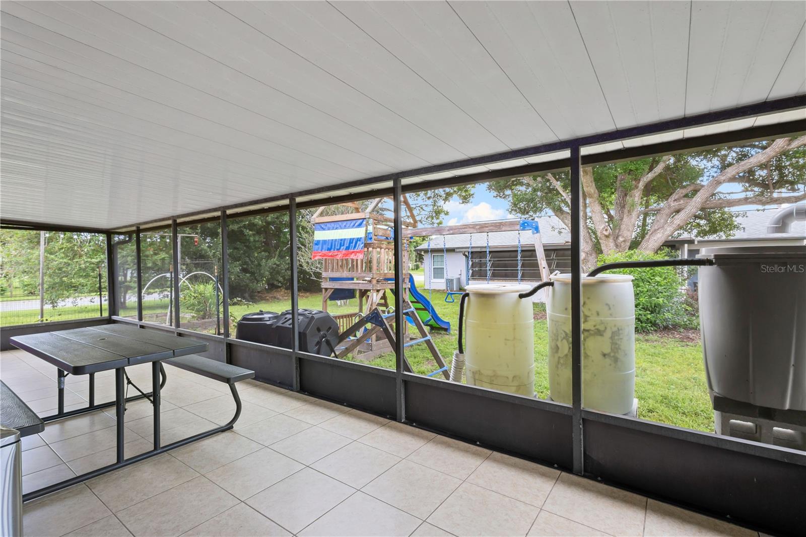 Image 43 of 50 For 10303 Lollipop Lane