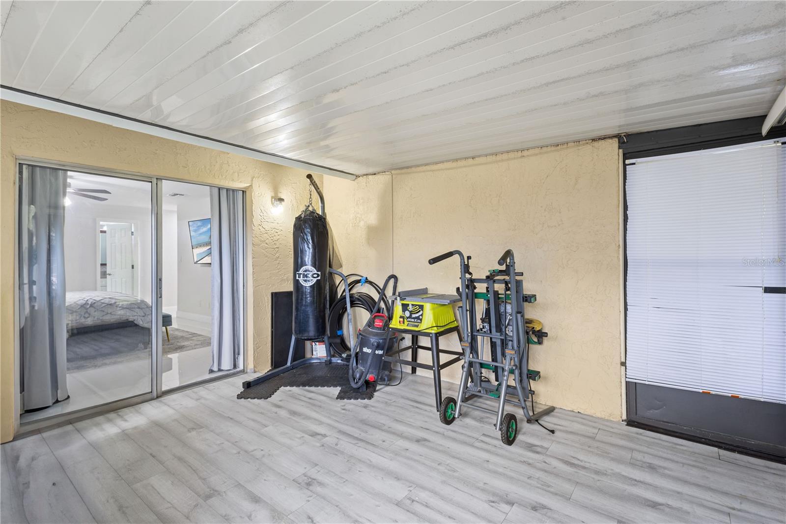 Image 45 of 50 For 10303 Lollipop Lane