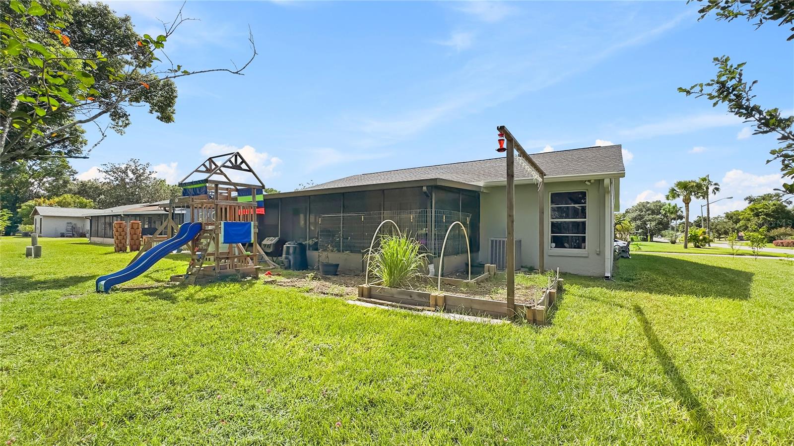 Image 47 of 50 For 10303 Lollipop Lane