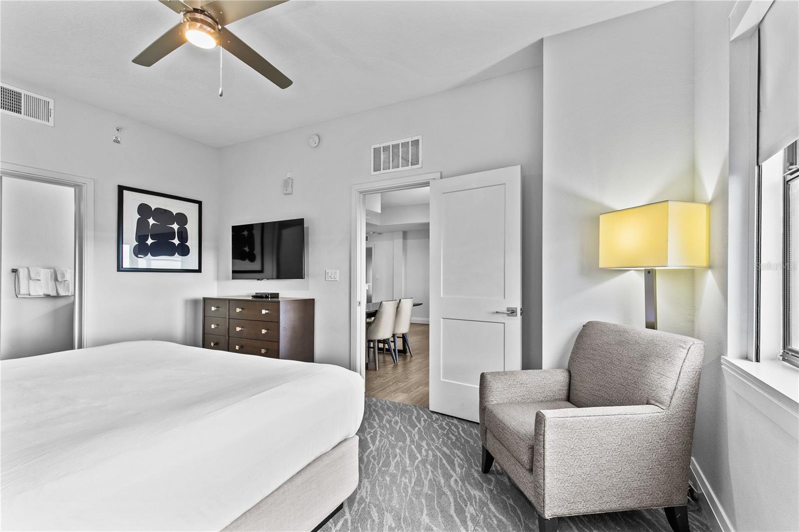 Image 11 of 26 For 14501 Grove Resort Avenue 3619