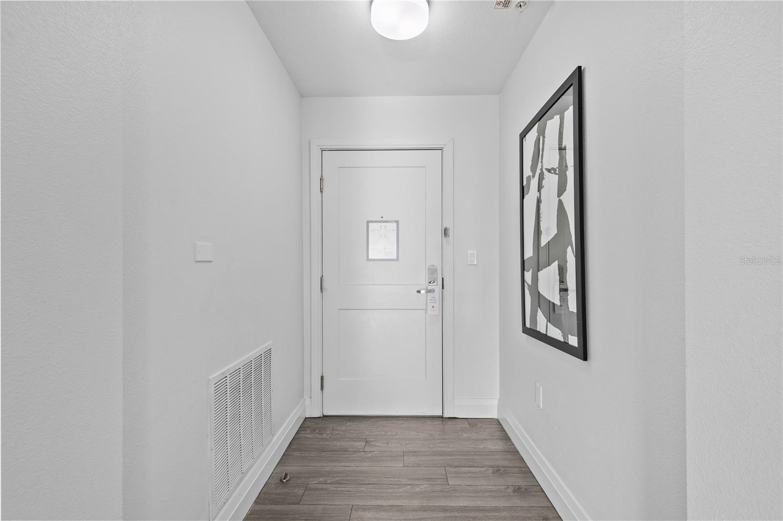 Image 19 of 26 For 14501 Grove Resort Avenue 3619