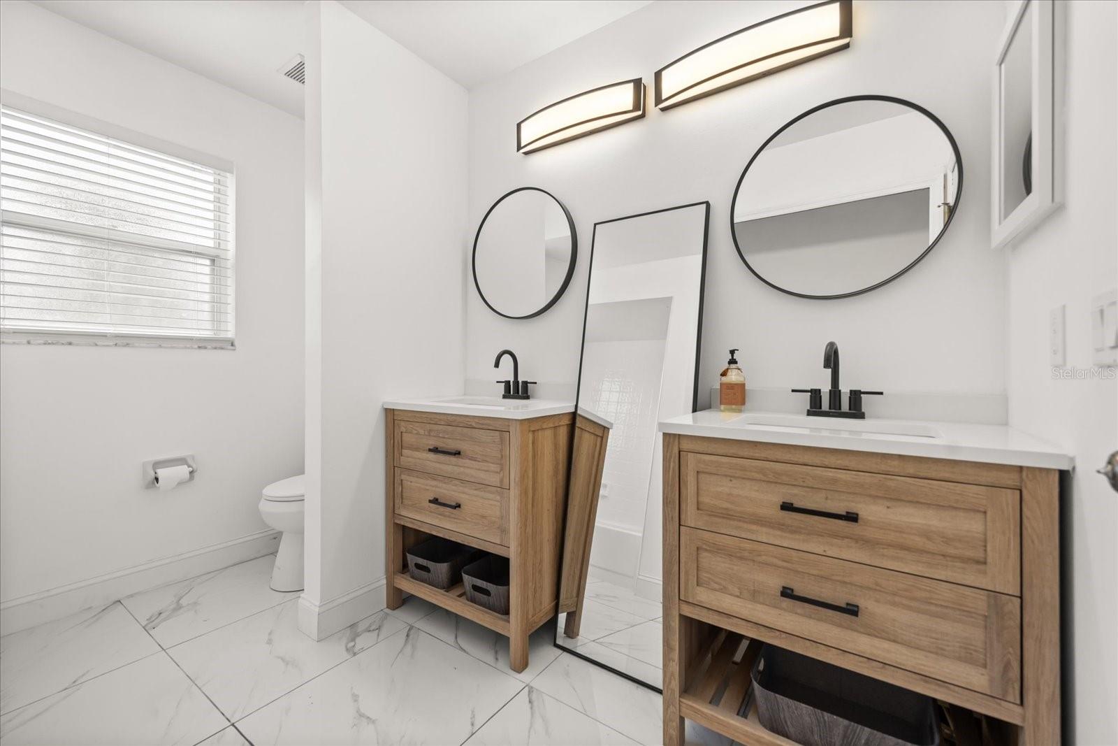 Image 18 of 25 For 5117 Stratemeyer Drive