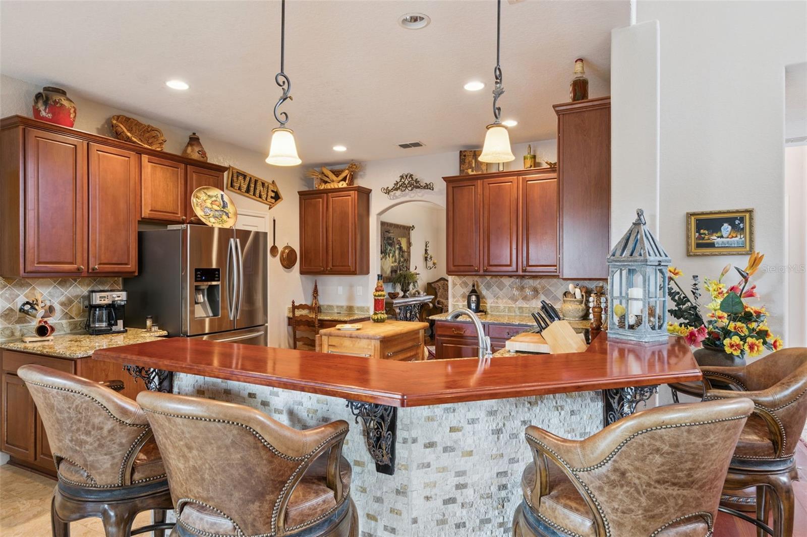 Image 10 of 35 For 393 Lake Amberleigh Drive