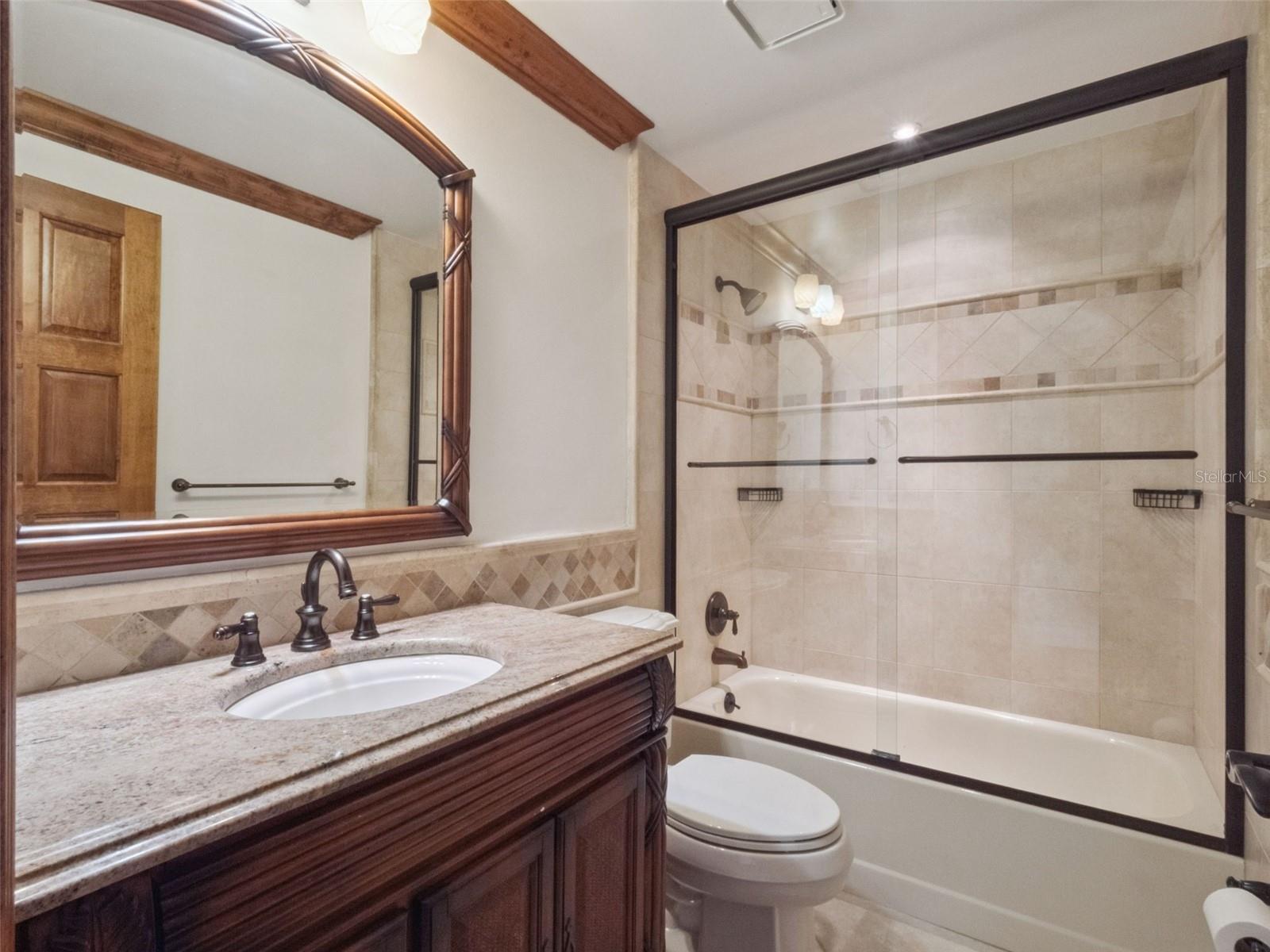 Image 17 of 43 For 1055 Kensington Park Drive 710