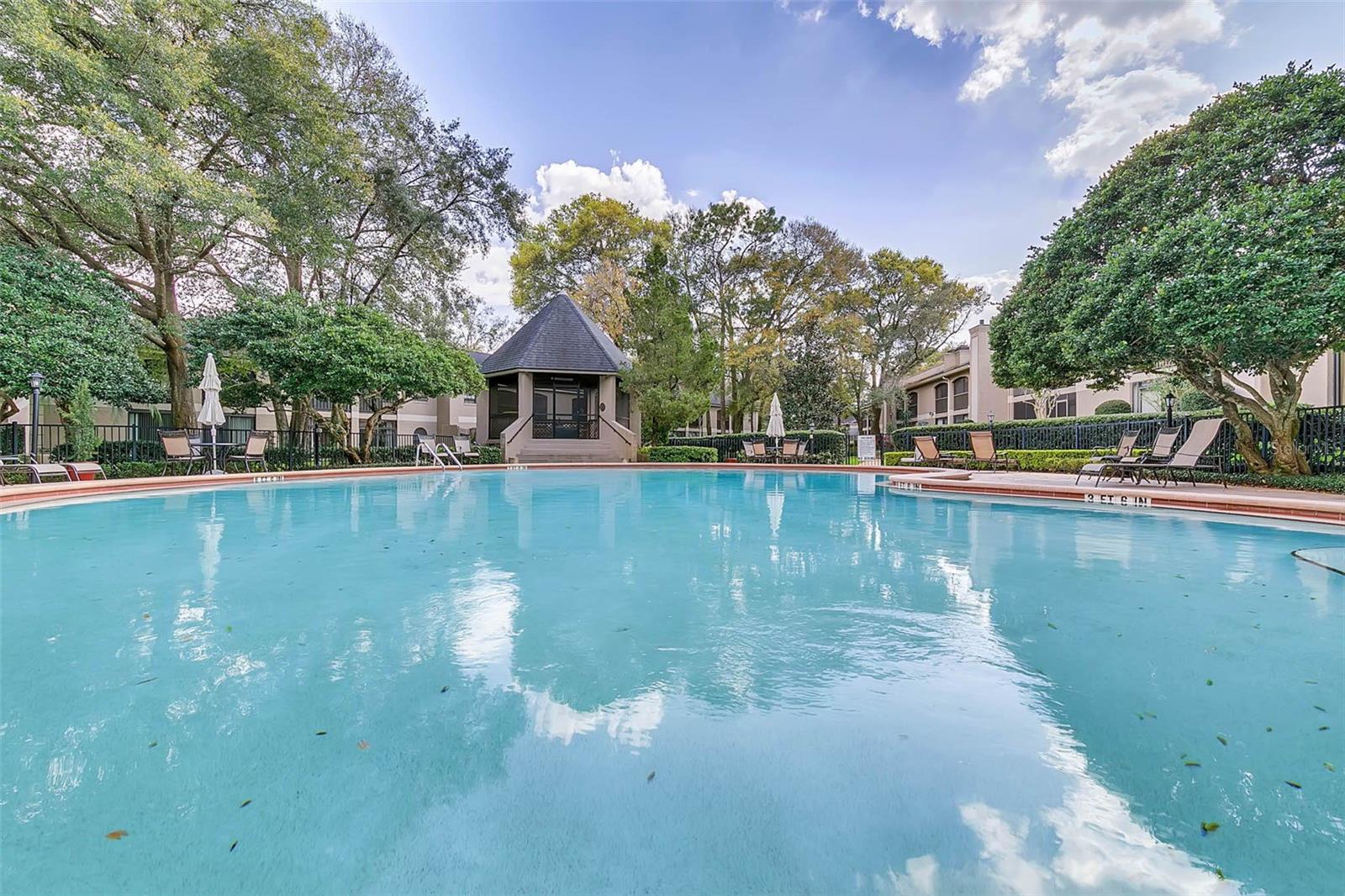 Image 23 of 43 For 1055 Kensington Park Drive 710