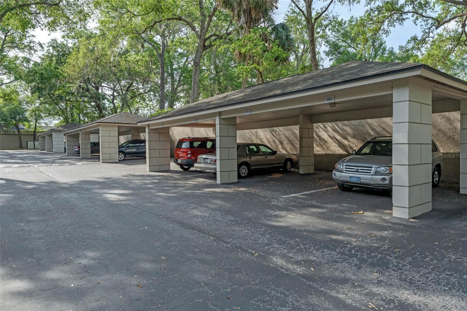 Image 28 of 43 For 1055 Kensington Park Drive 710