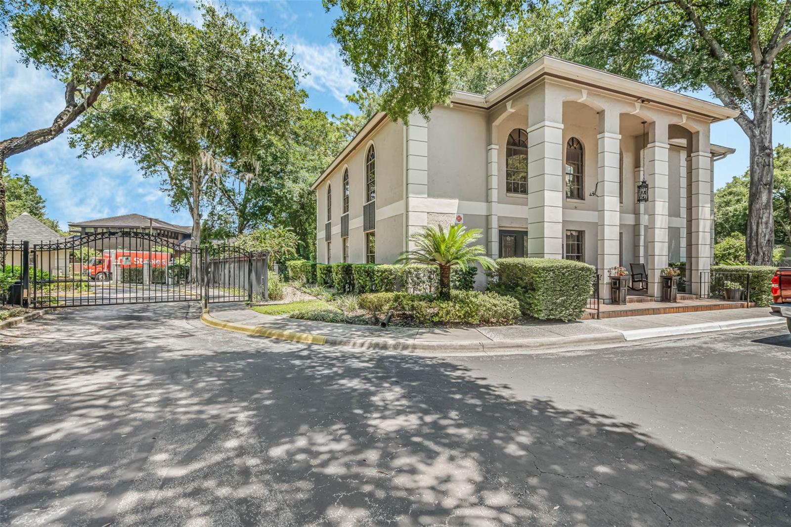 Image 41 of 43 For 1055 Kensington Park Drive 710