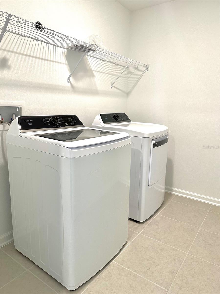 Image 17 of 24 For 1029 Harold Pass