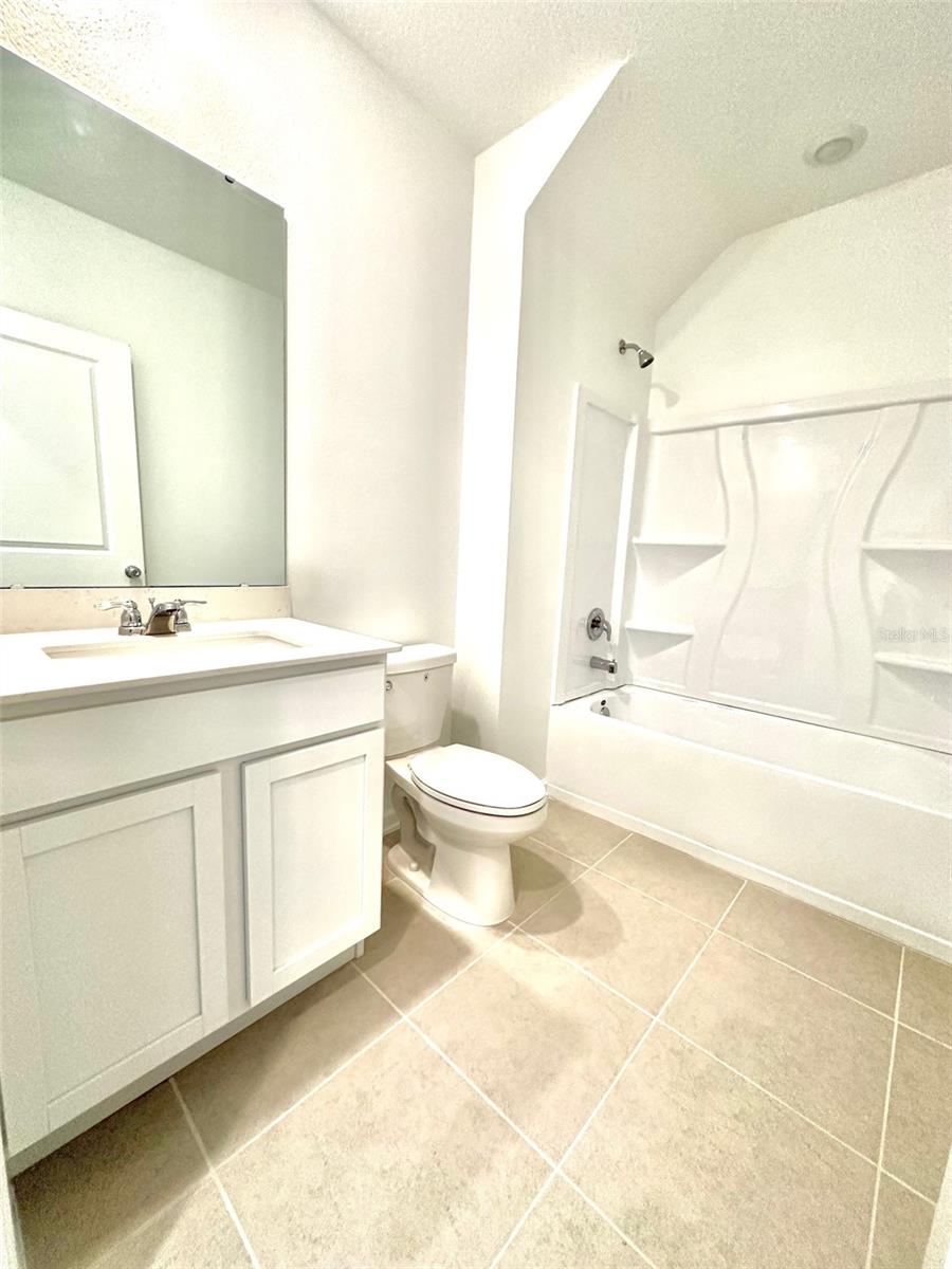 Image 8 of 24 For 1029 Harold Pass