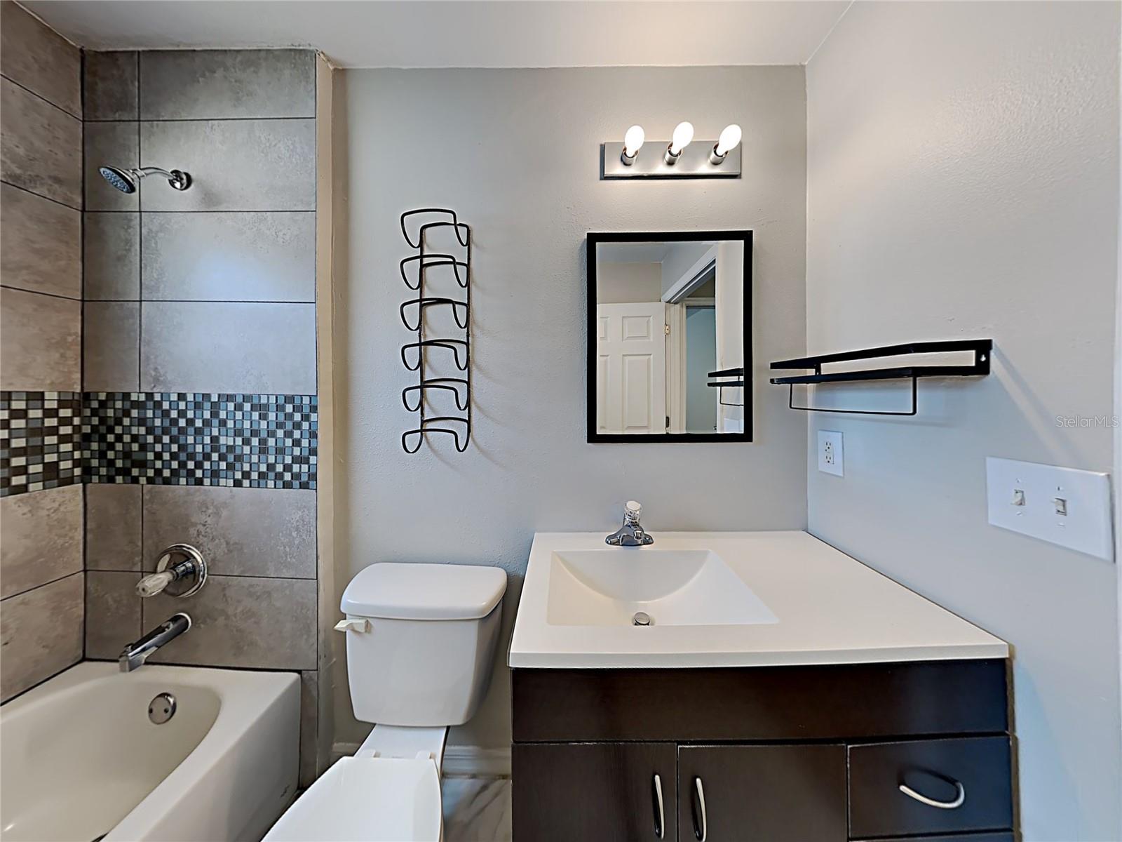 Image 13 of 16 For 14843 Astrolyn Street