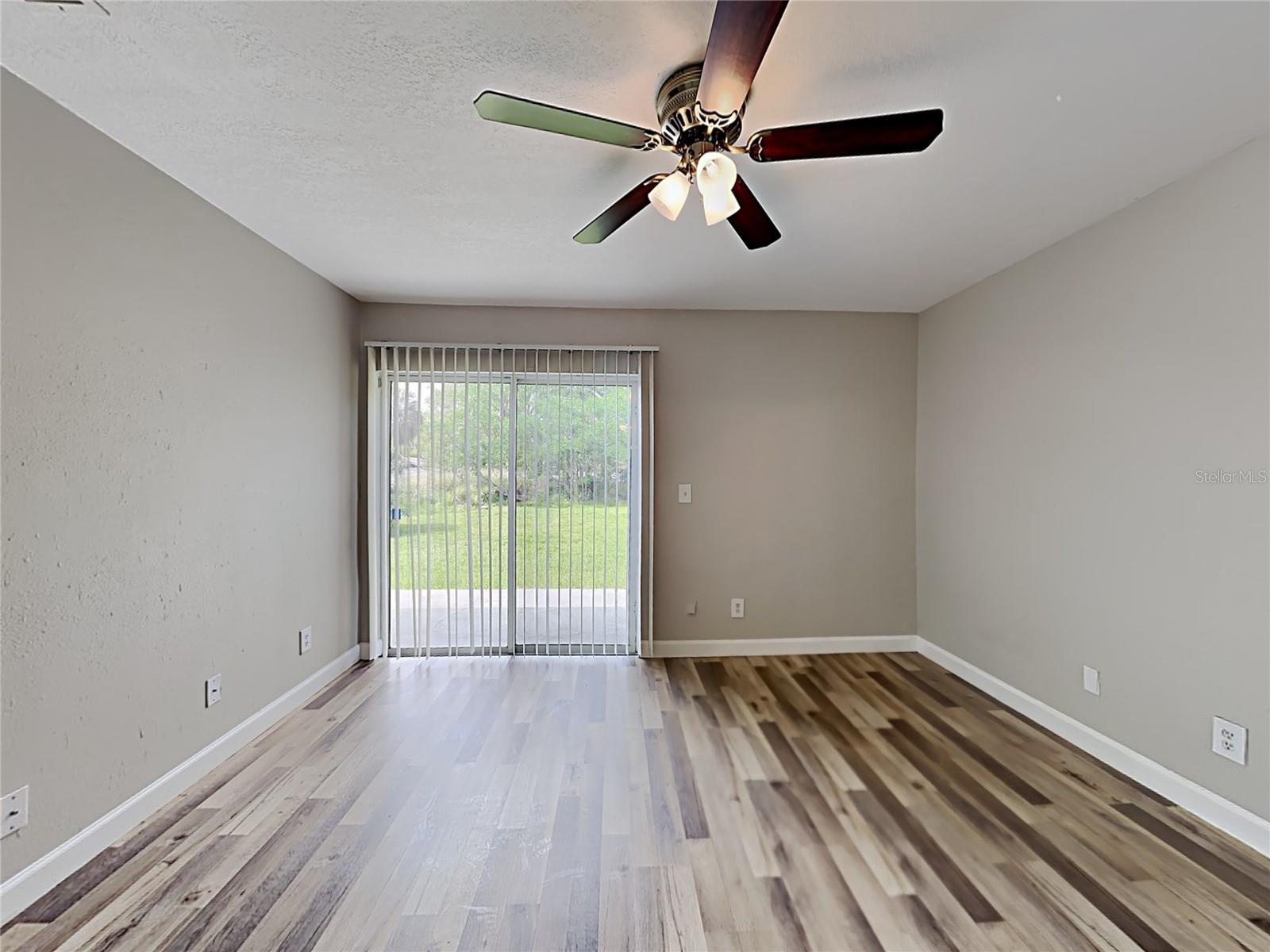 Image 5 of 16 For 14843 Astrolyn Street