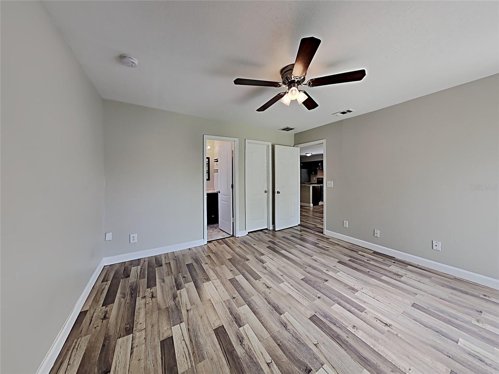 Image 6 of 16 For 14843 Astrolyn Street