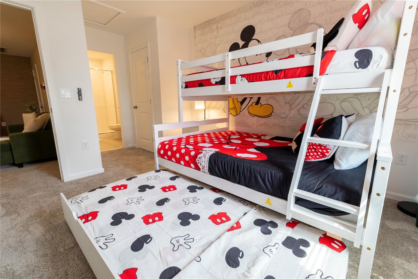 Image 28 of 43 For 2365 Distant Sun Trail