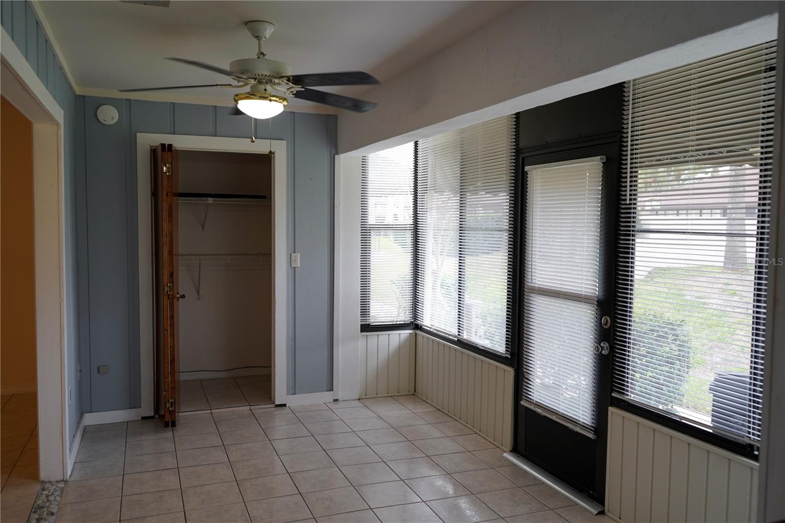 Image 12 of 30 For 101 Grand Plaza Drive P40