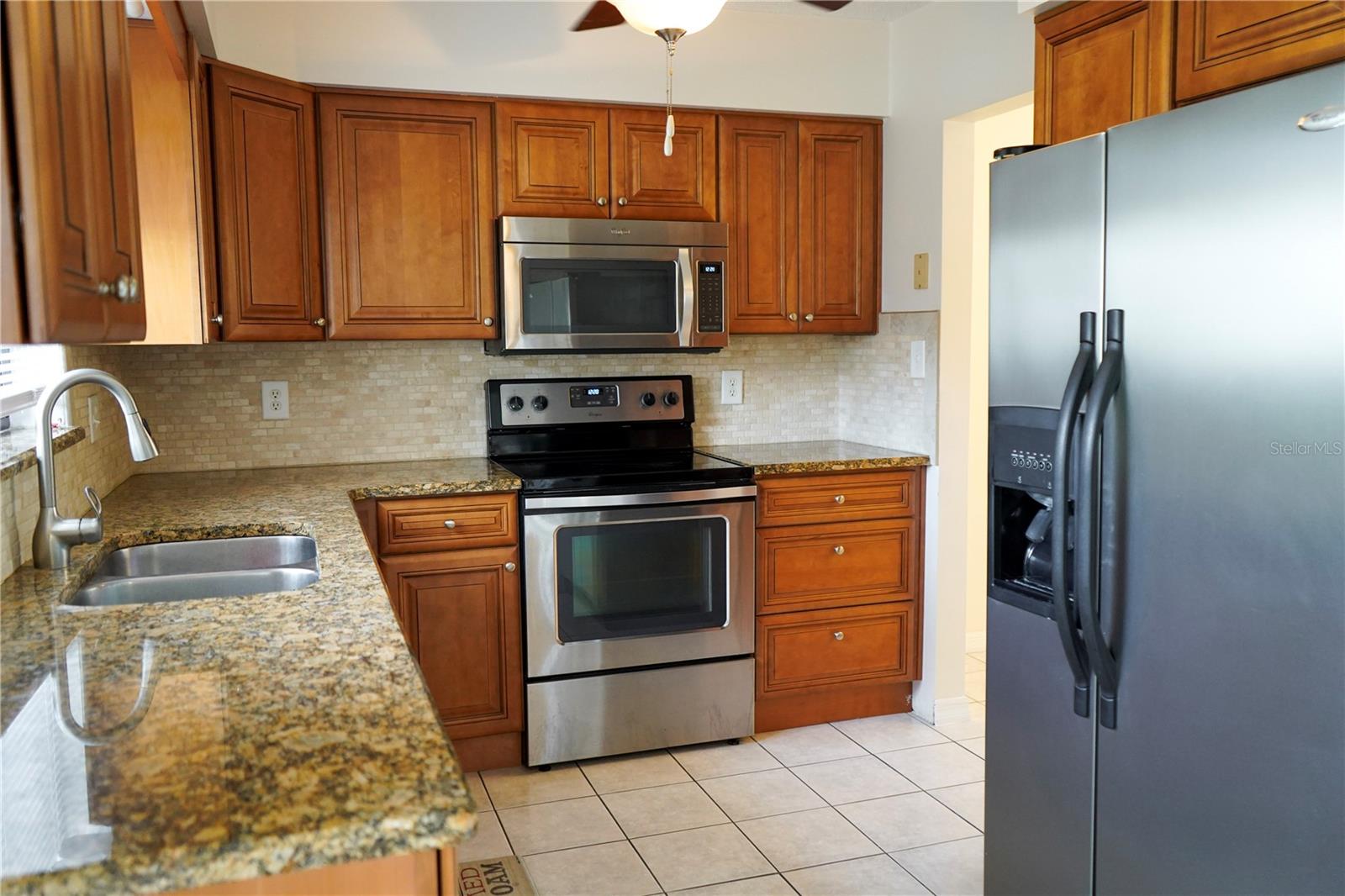 Image 3 of 30 For 101 Grand Plaza Drive P40