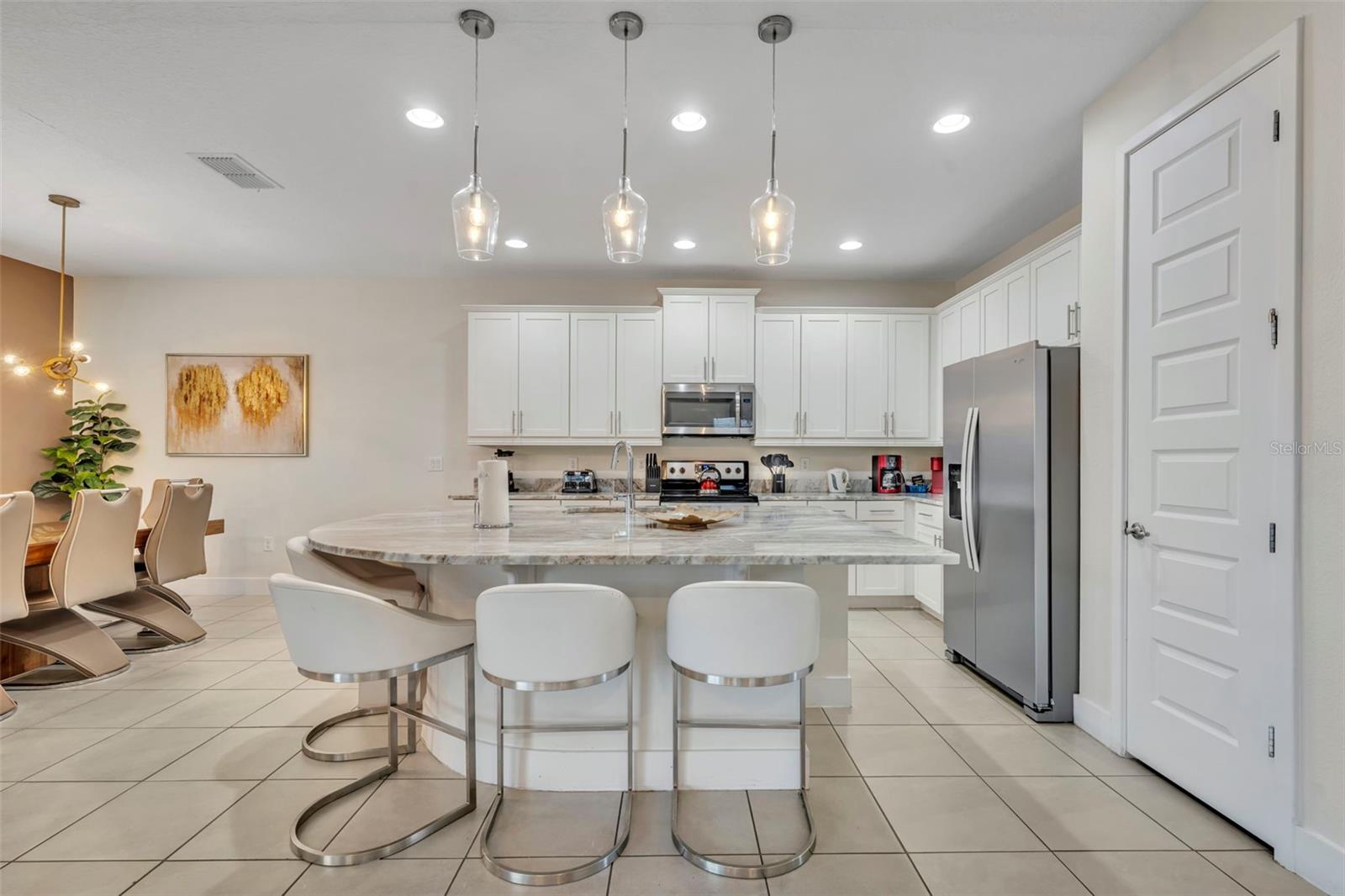 Image 10 of 56 For 7744 Fairfax Drive