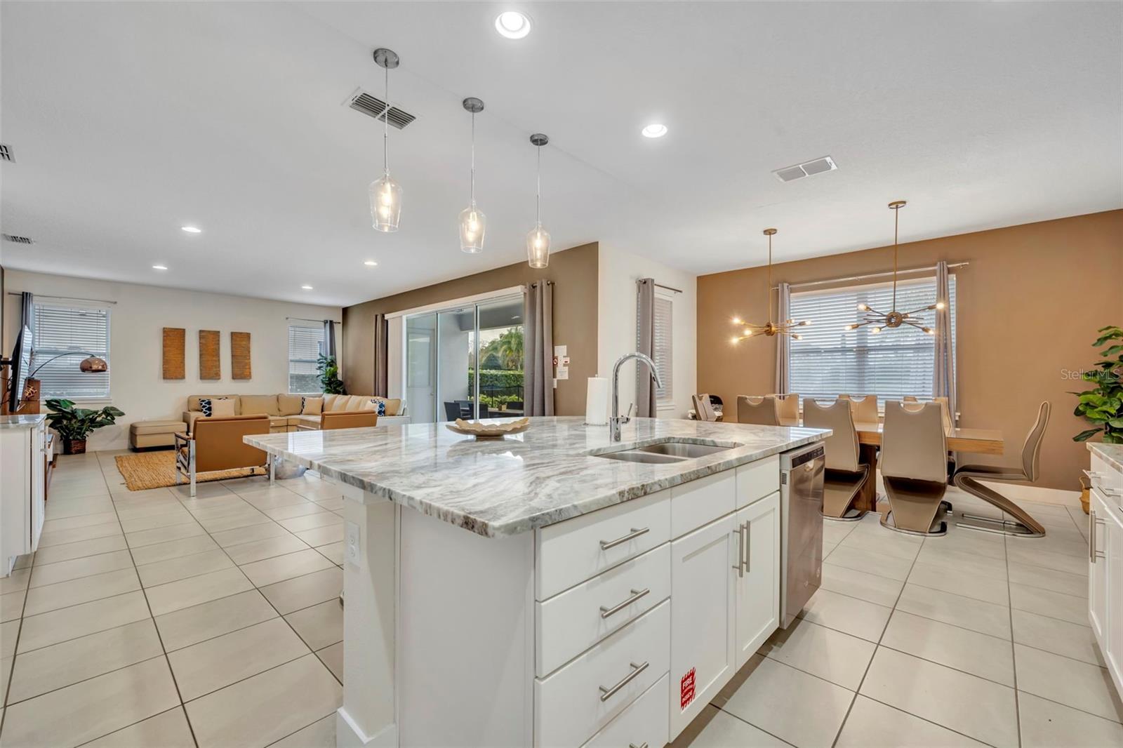 Image 11 of 56 For 7744 Fairfax Drive