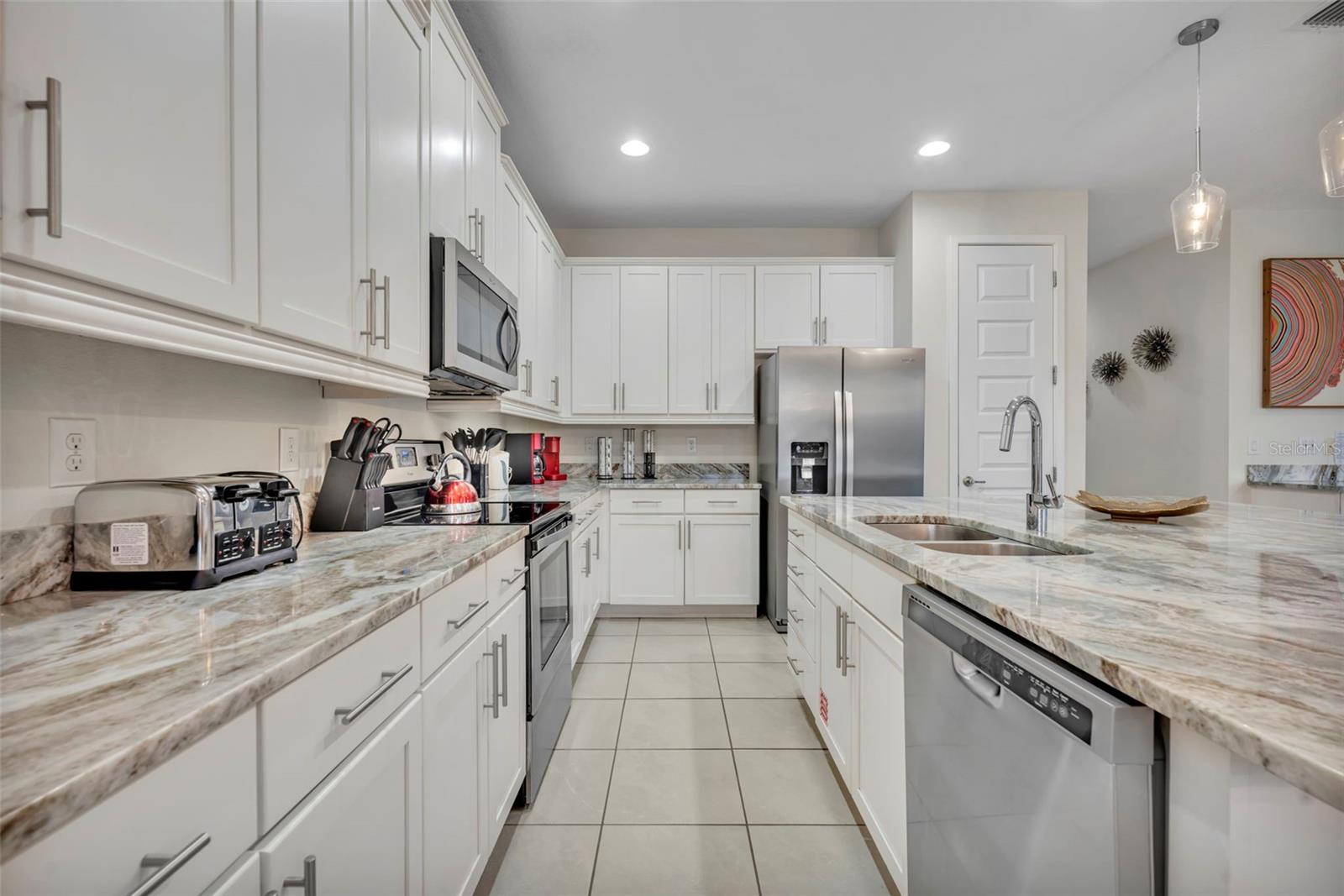 Image 13 of 56 For 7744 Fairfax Drive