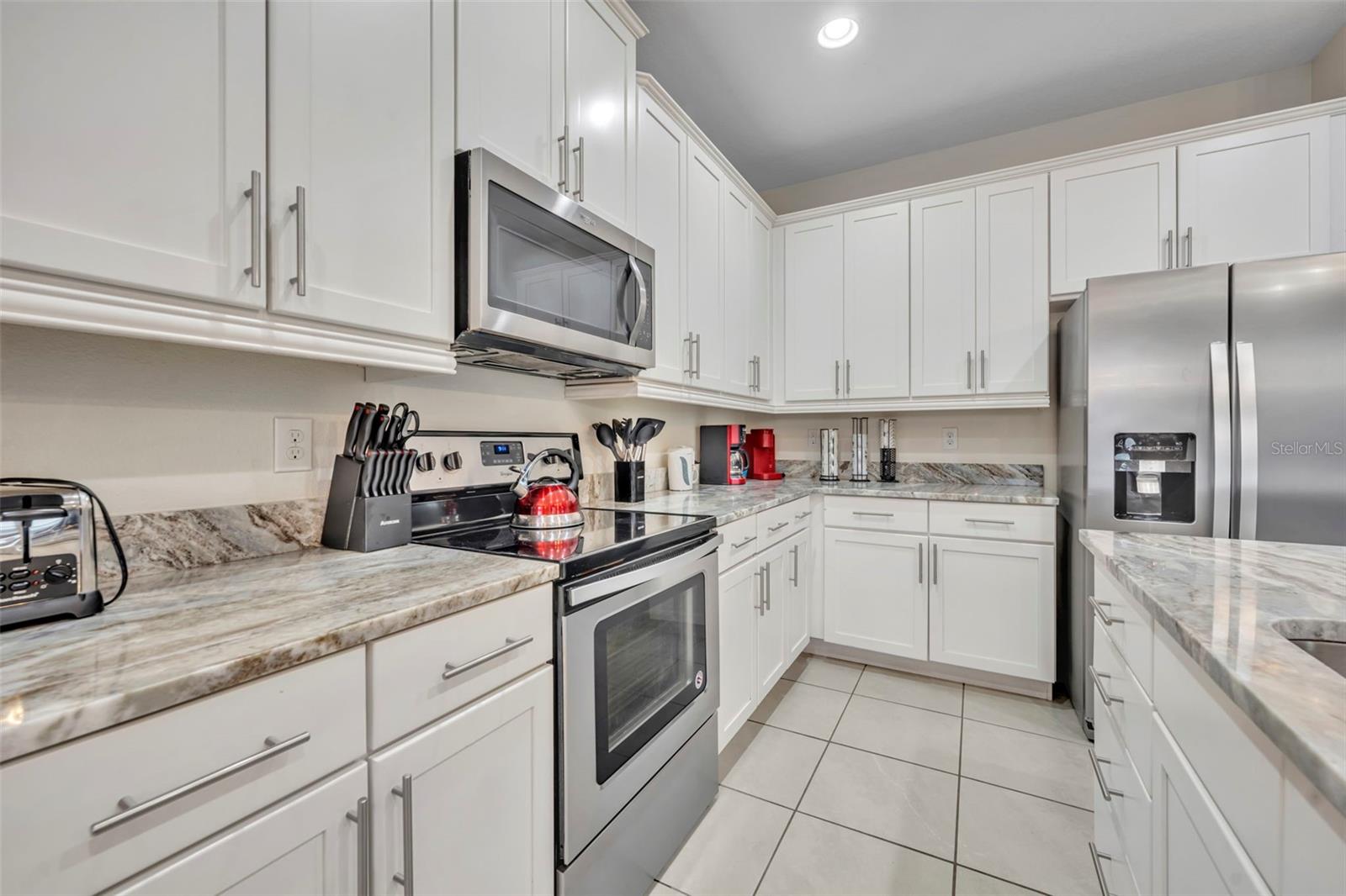 Image 14 of 56 For 7744 Fairfax Drive