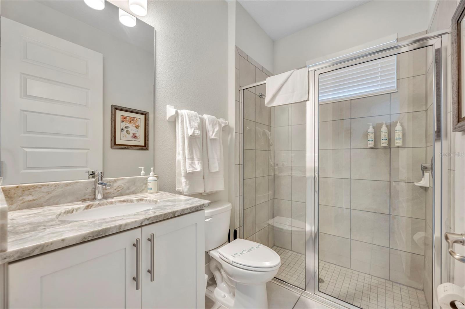 Image 17 of 56 For 7744 Fairfax Drive