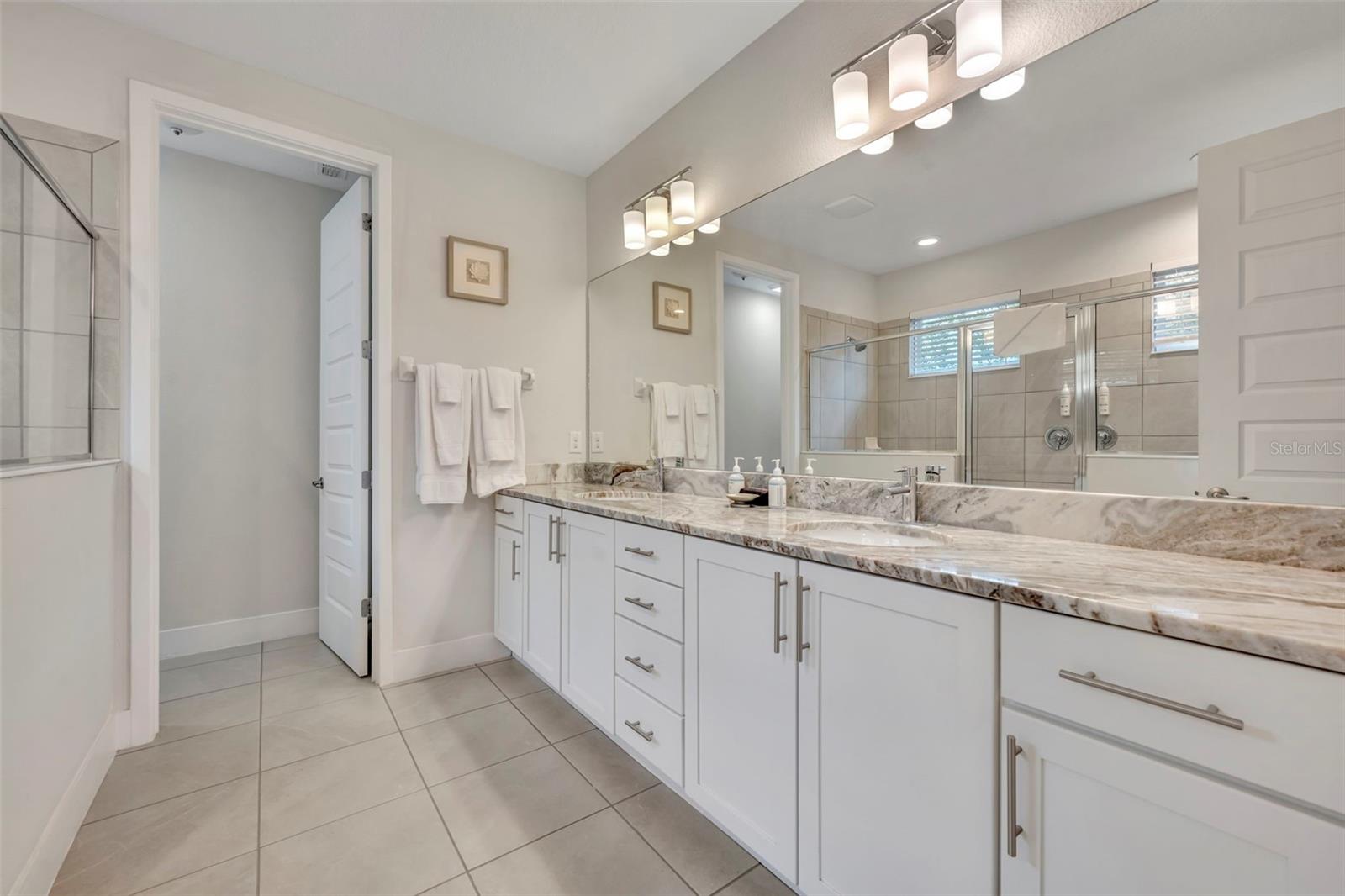 Image 25 of 56 For 7744 Fairfax Drive