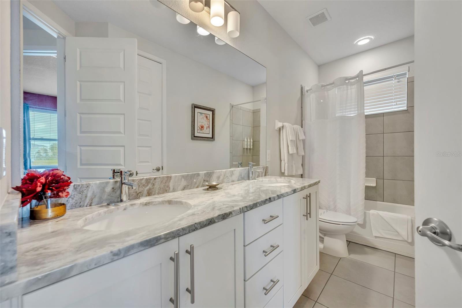 Image 28 of 56 For 7744 Fairfax Drive