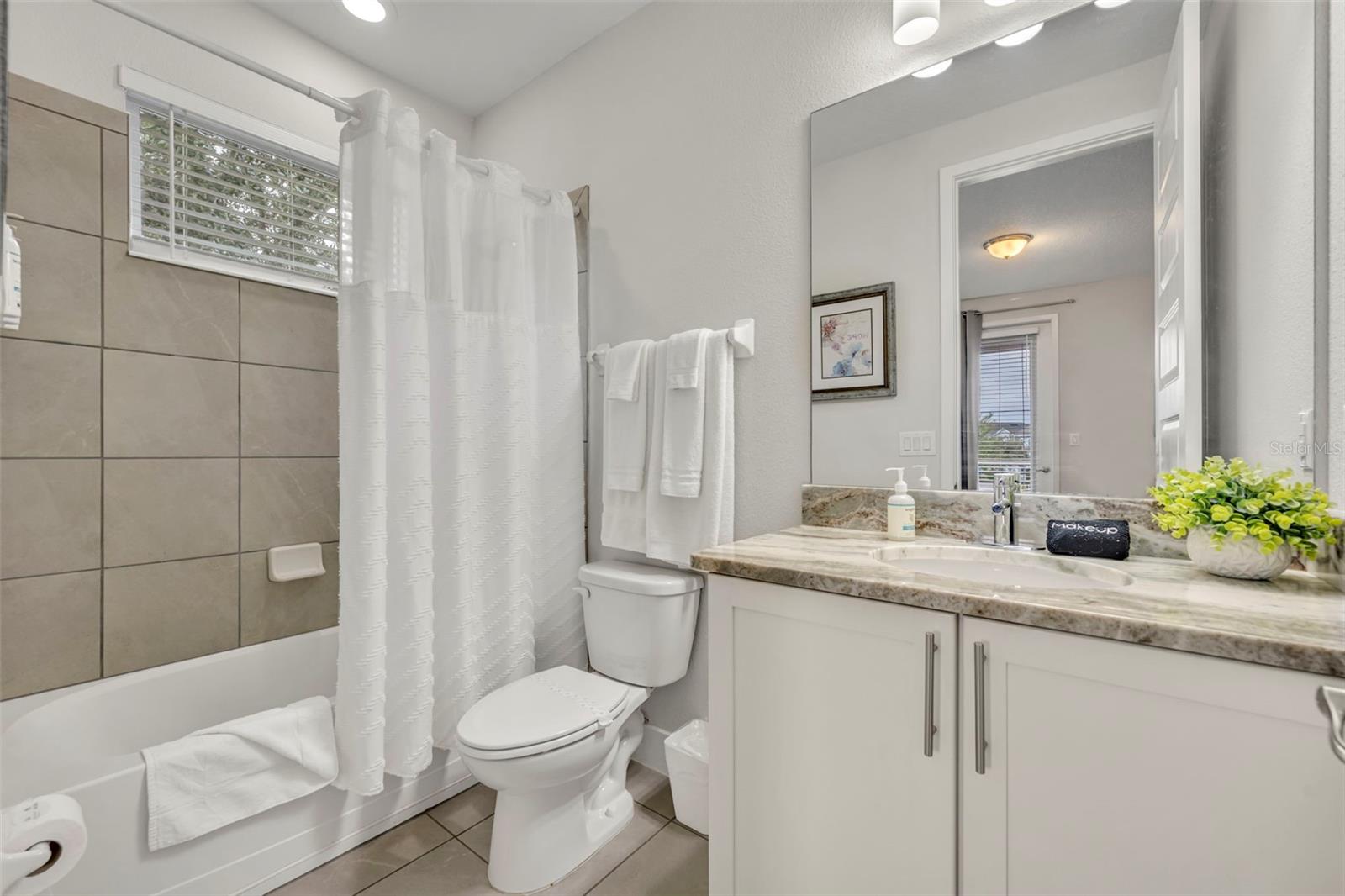 Image 33 of 56 For 7744 Fairfax Drive